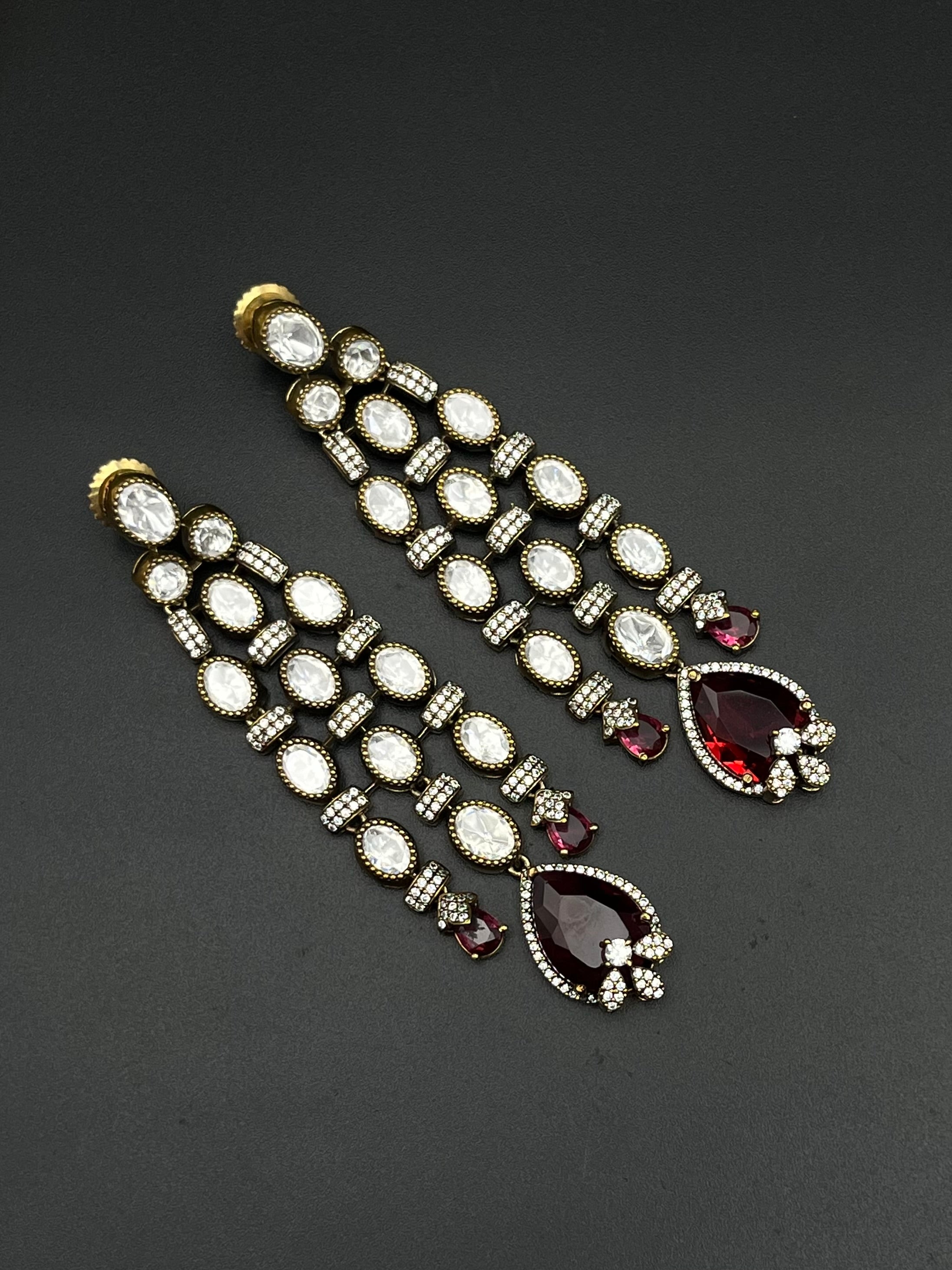 INYA NECKLACE