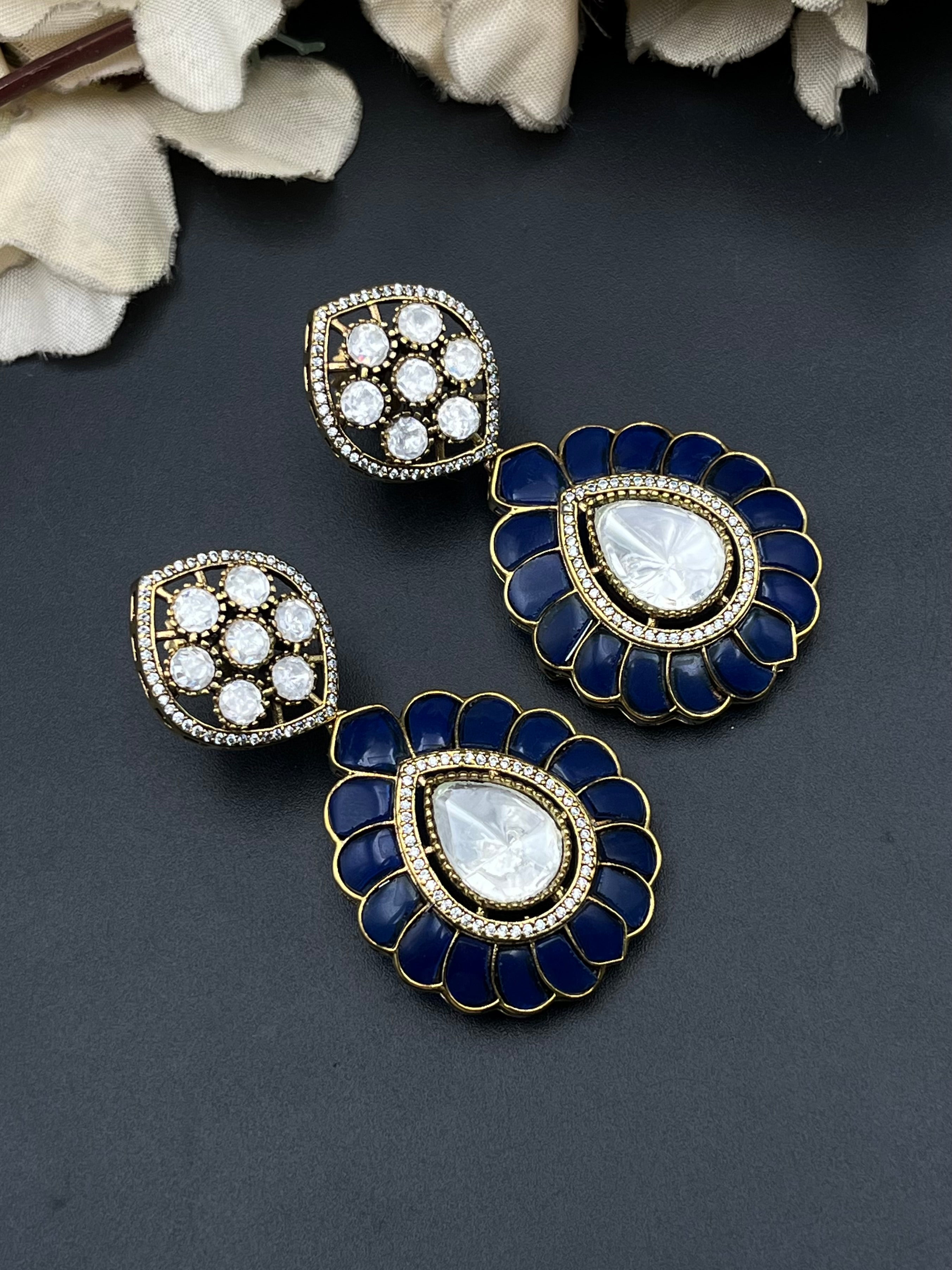 SANIYA NECKLACE
