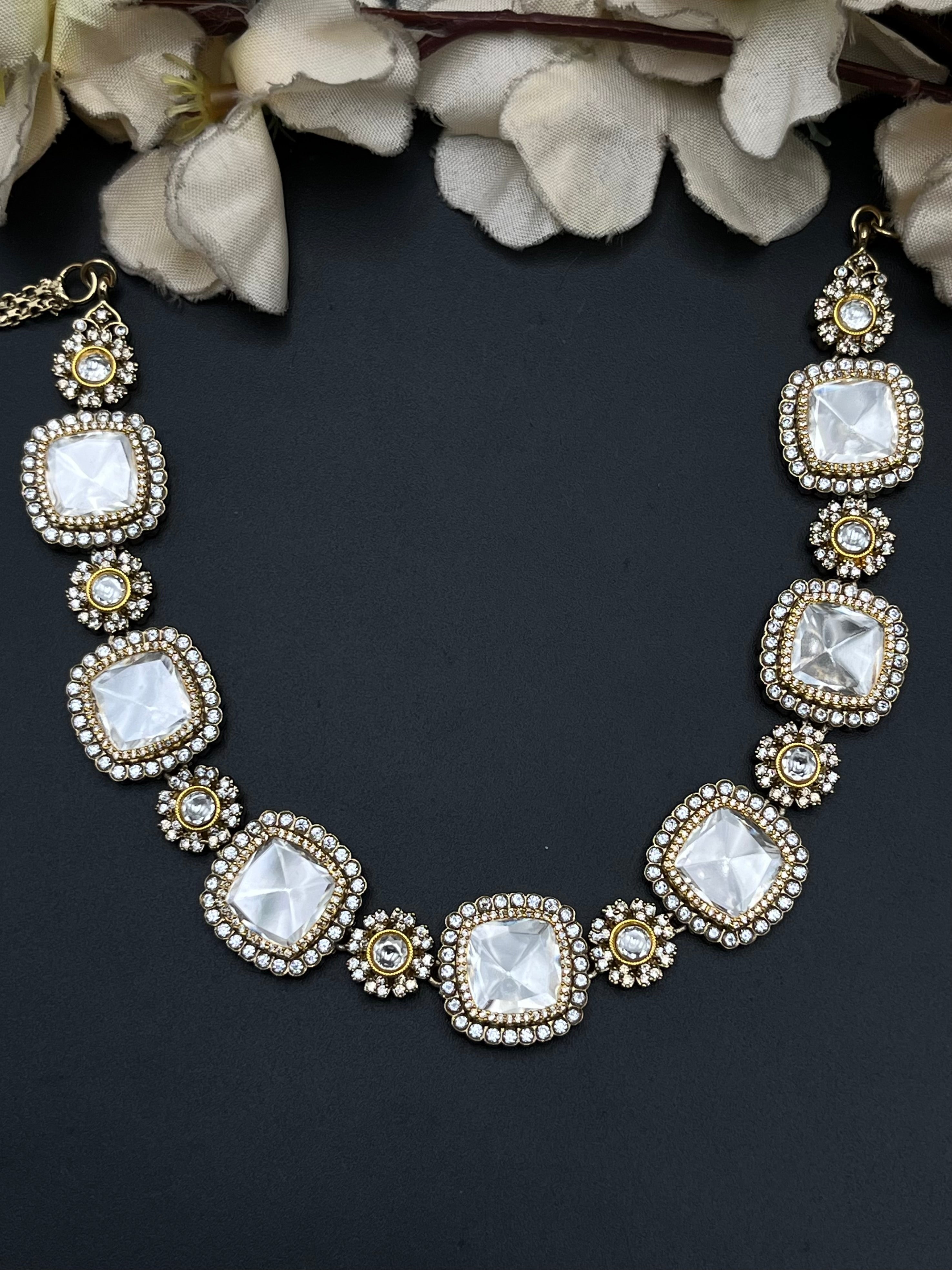 ANAYA NECKLACE