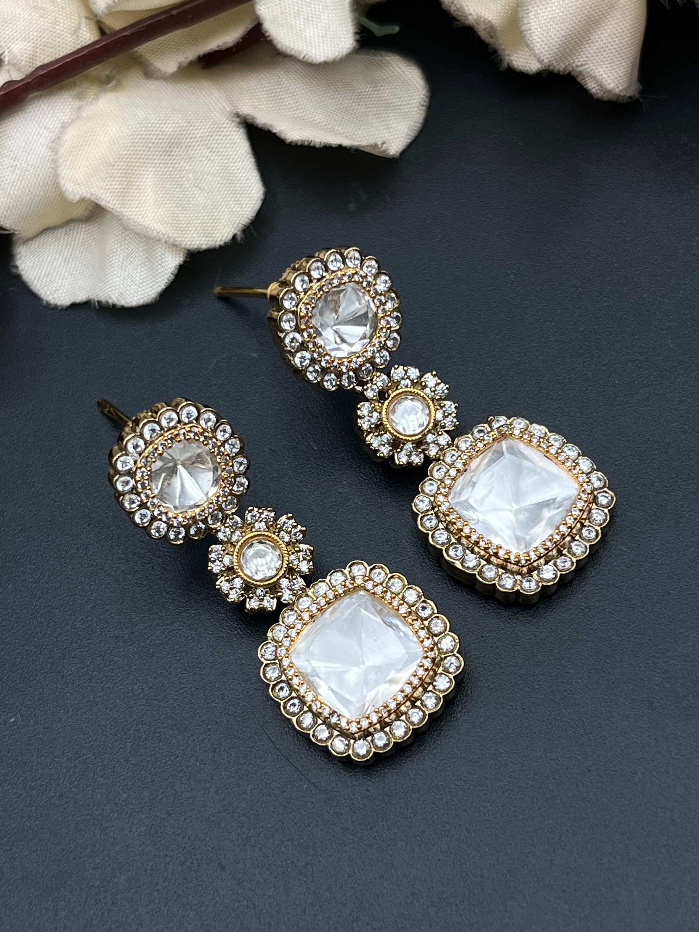 ANAYA NECKLACE