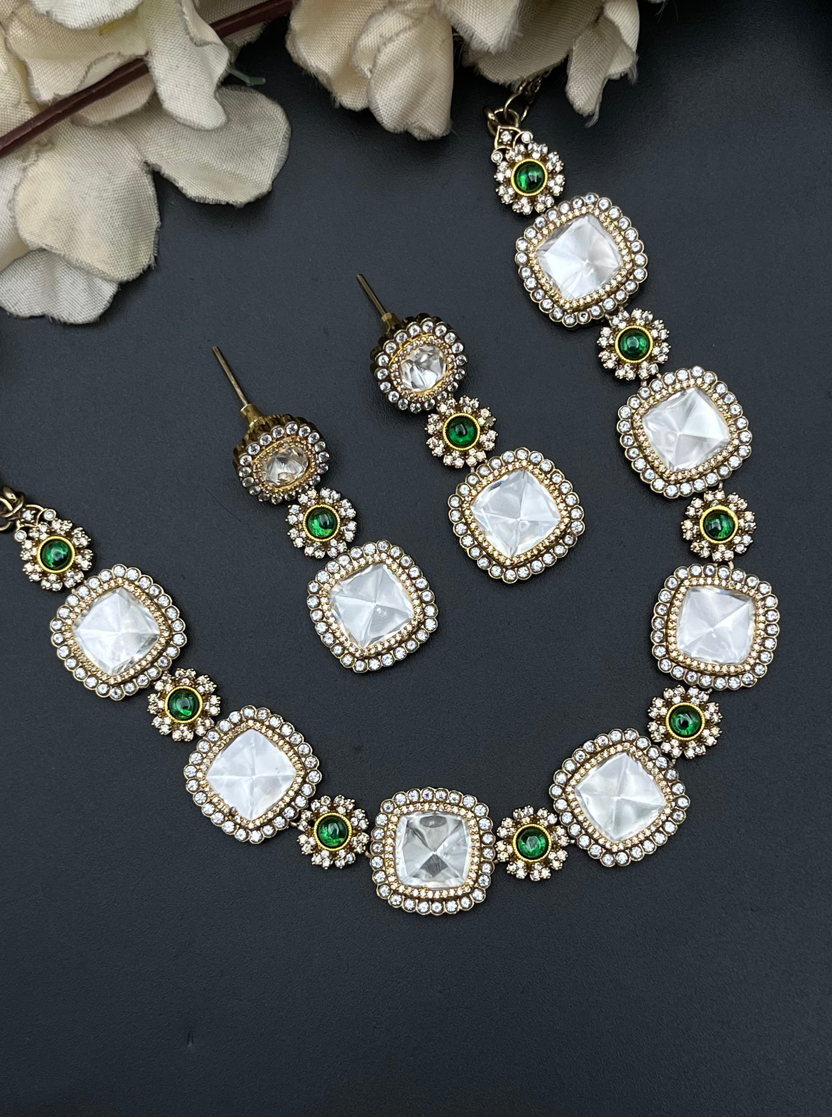 ANAYA NECKLACE