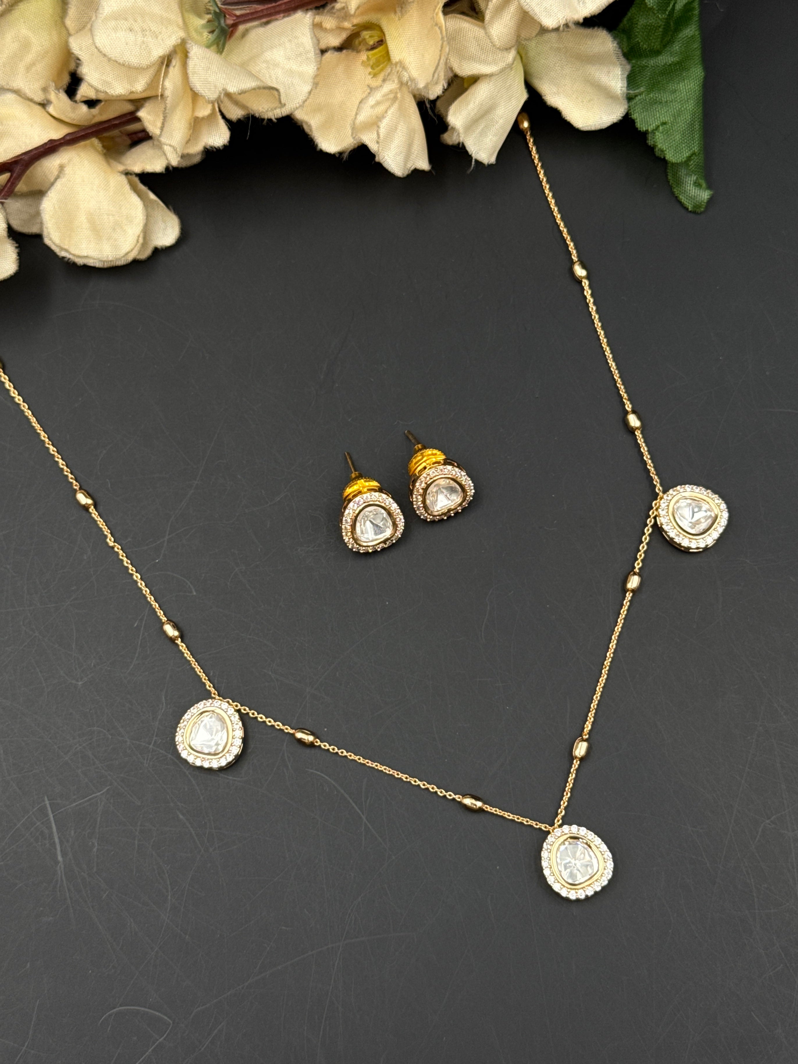 TASMIN PENDANT
