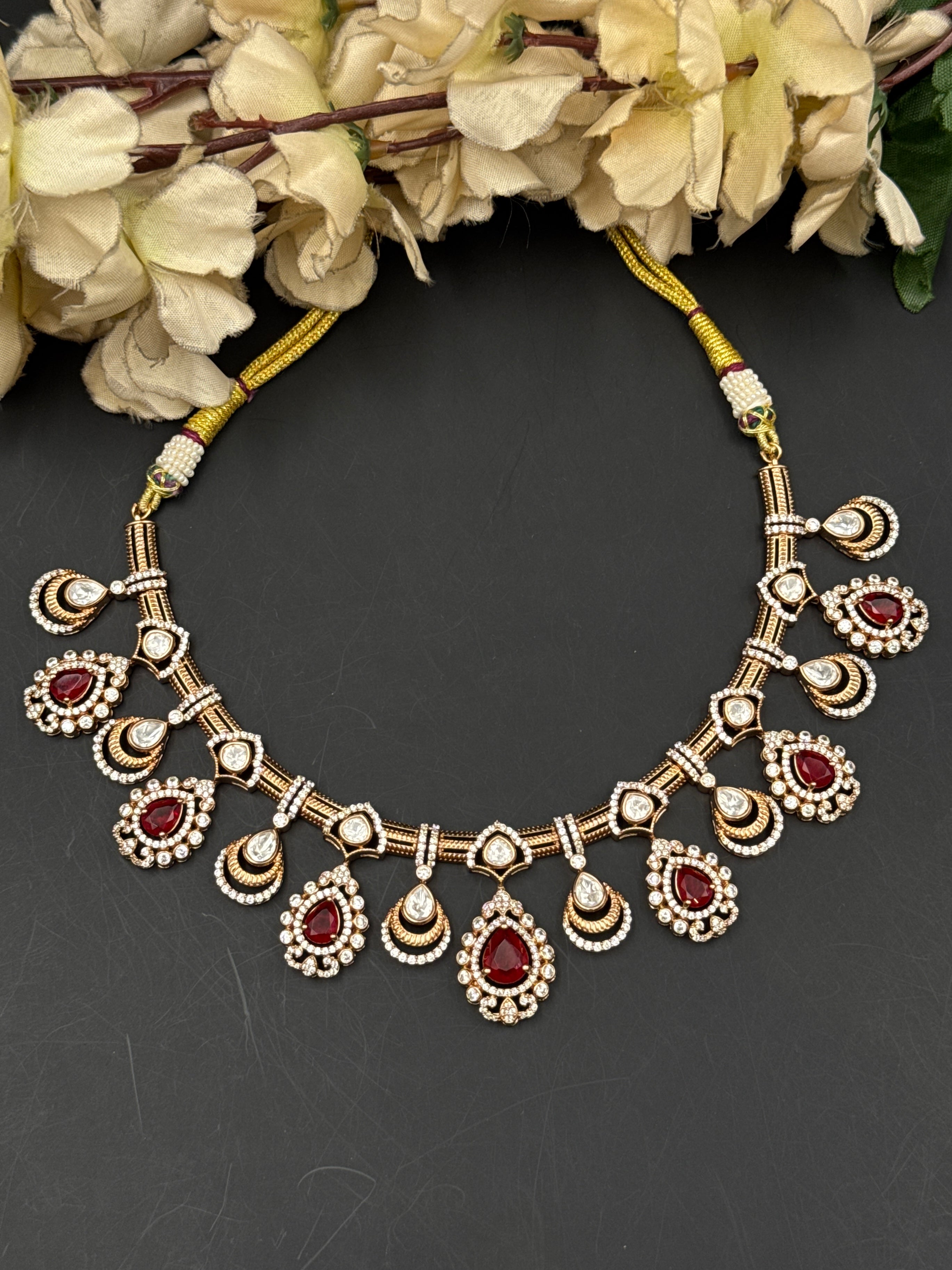NOOR NECKLACE
