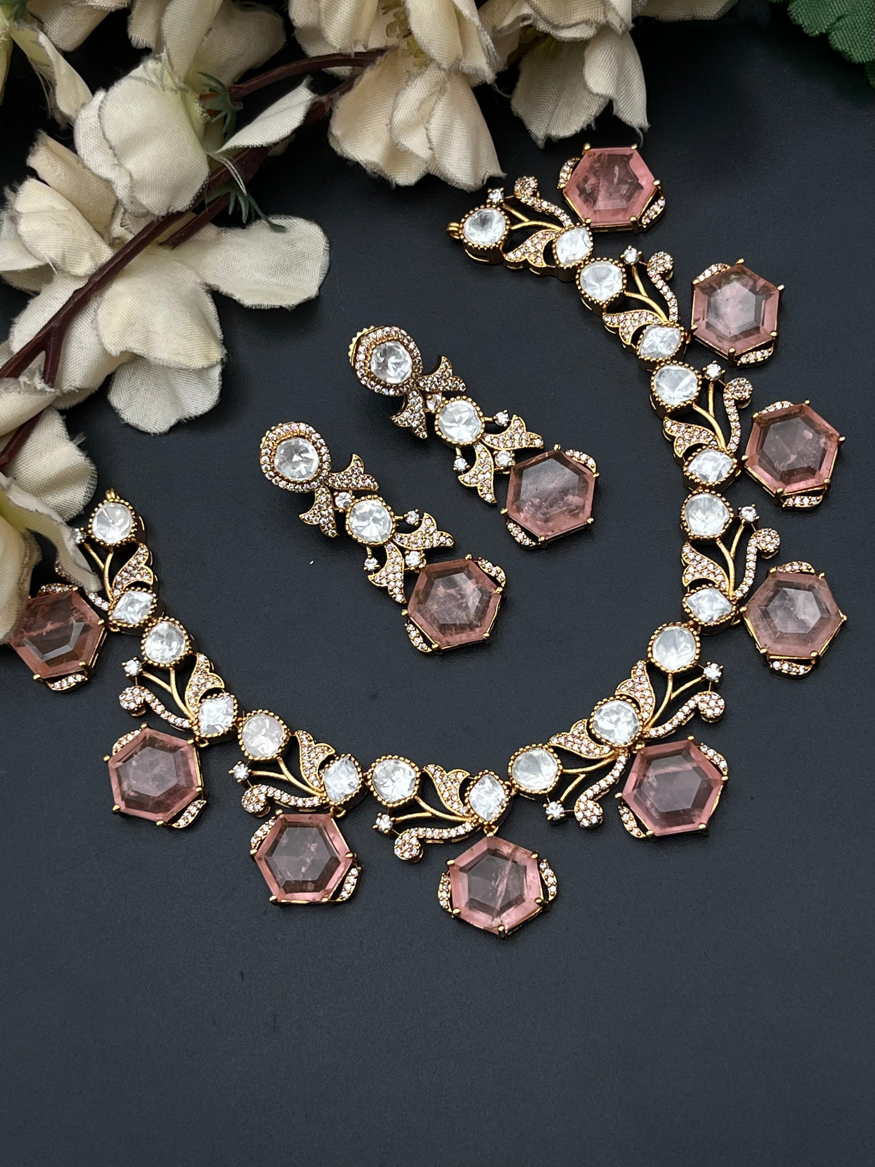 ALFA NECKLACE