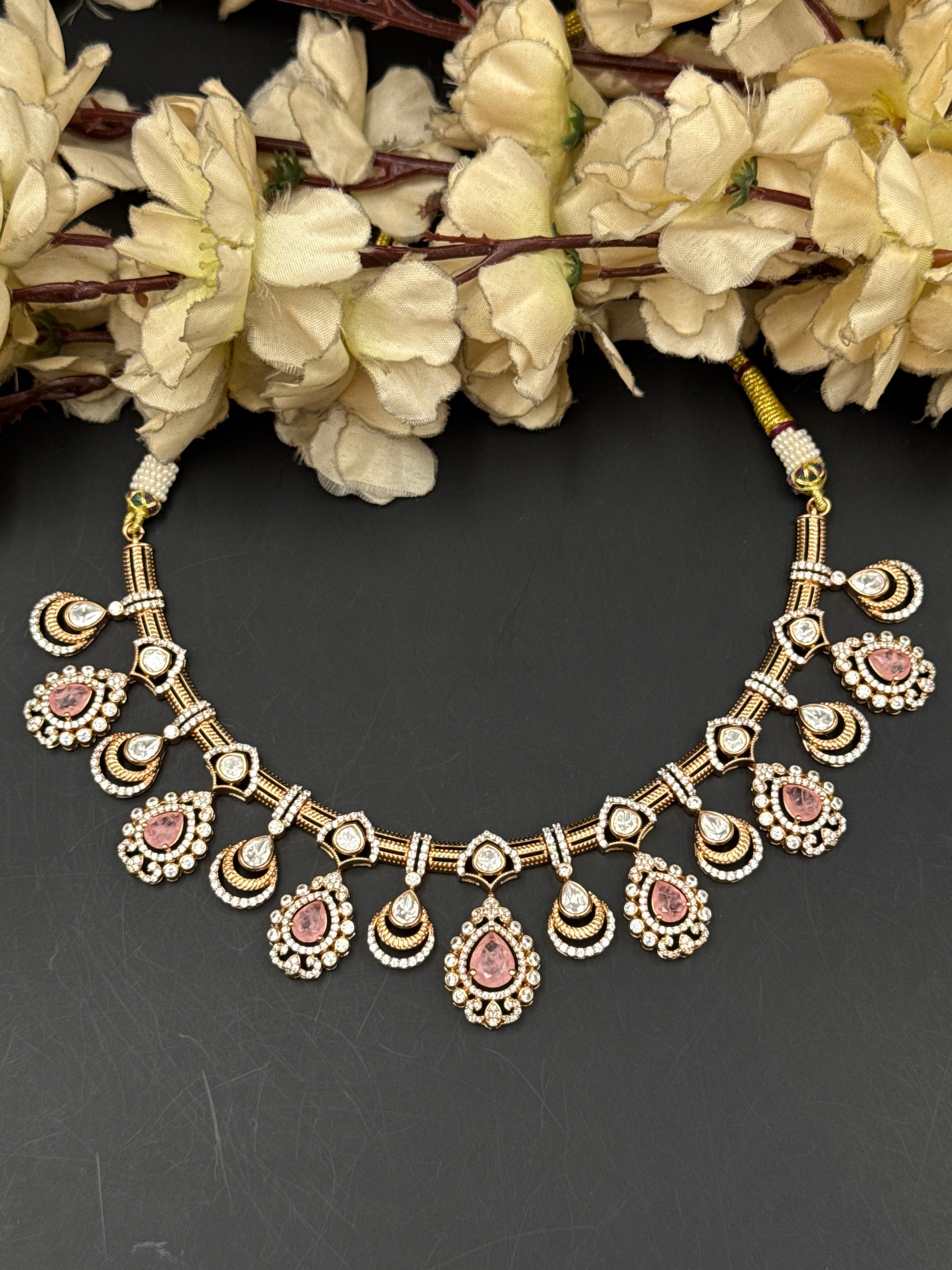 NOOR NECKLACE