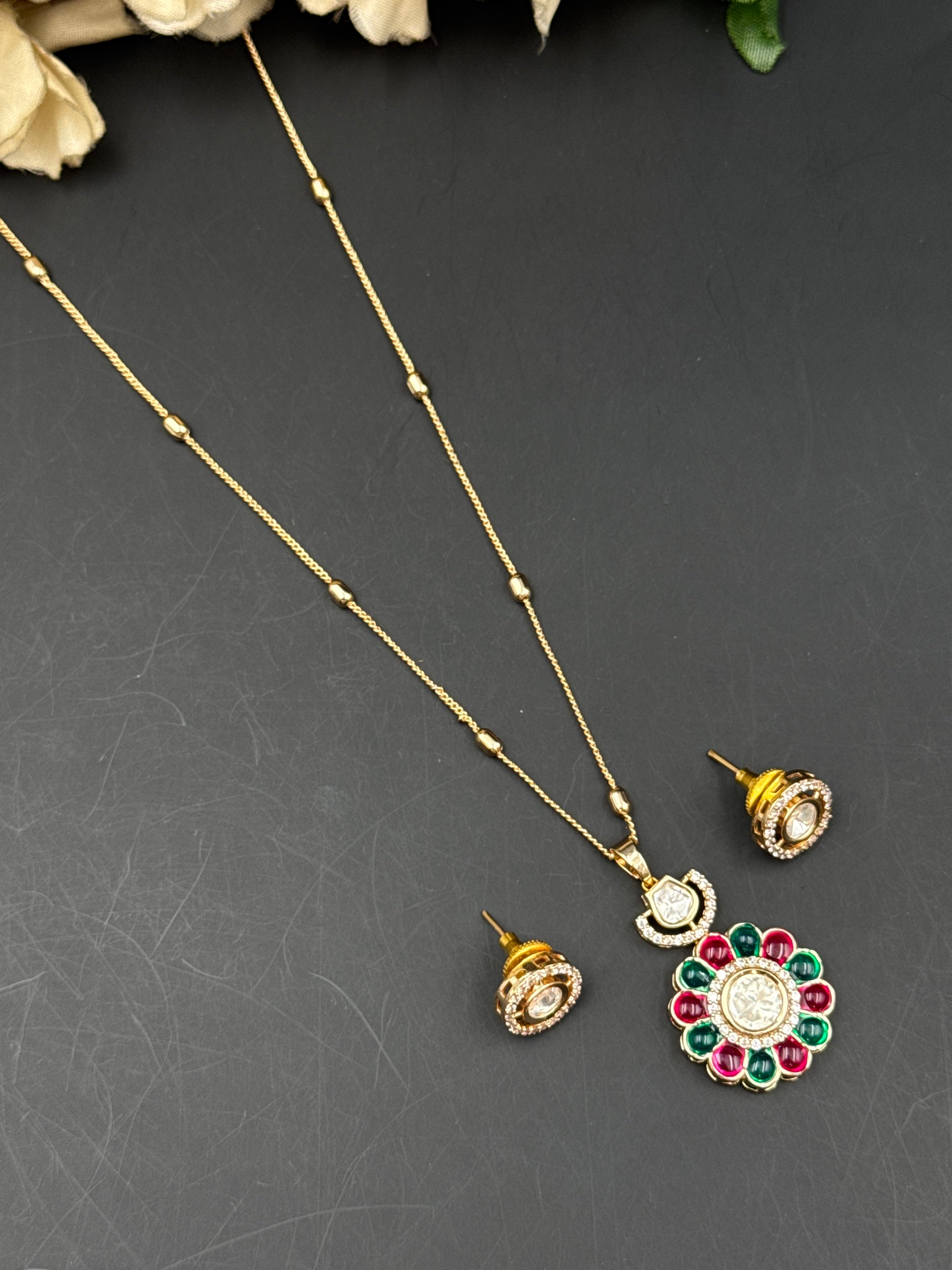 RAHA PENDANT