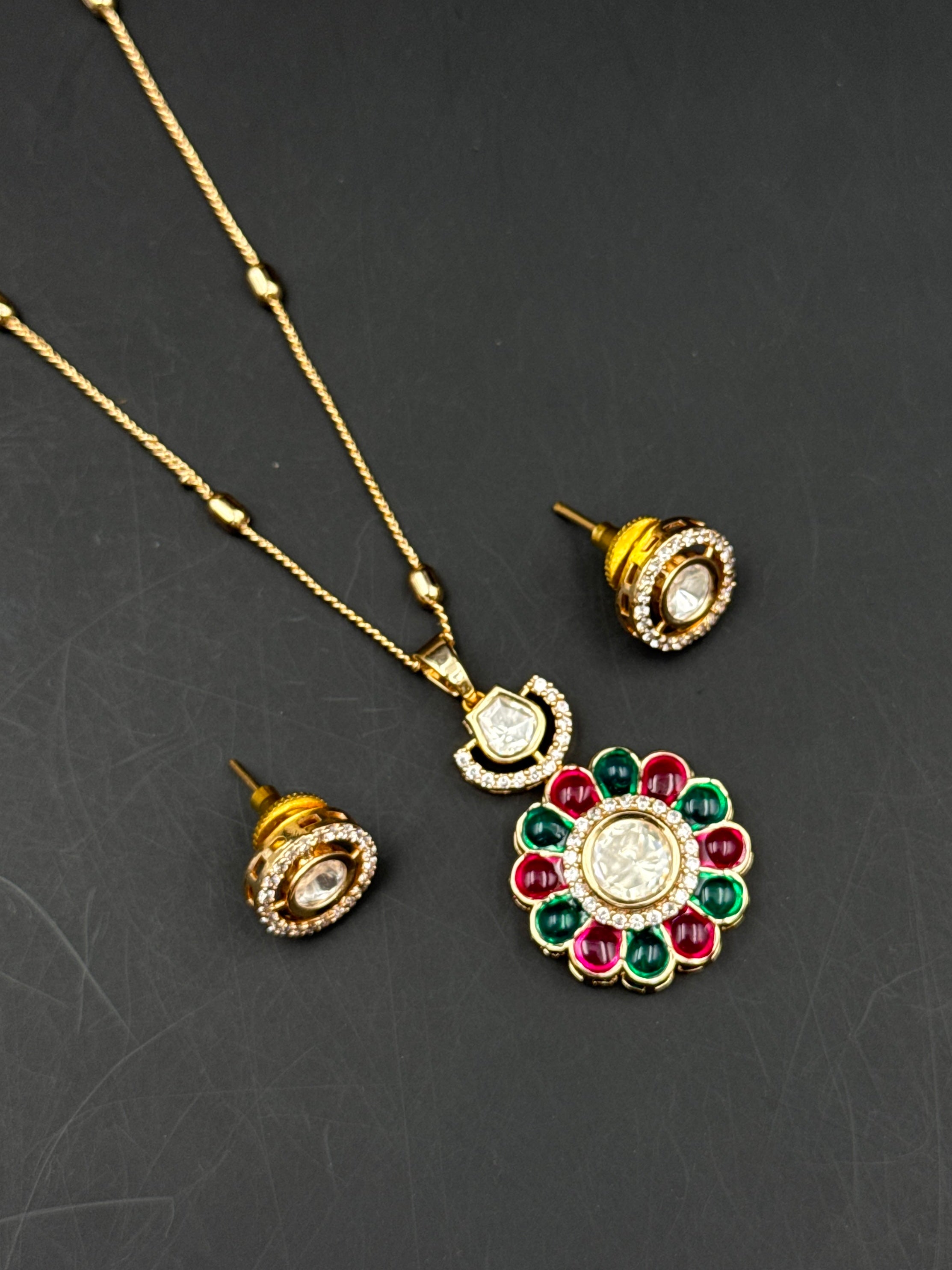 RAHA PENDANT