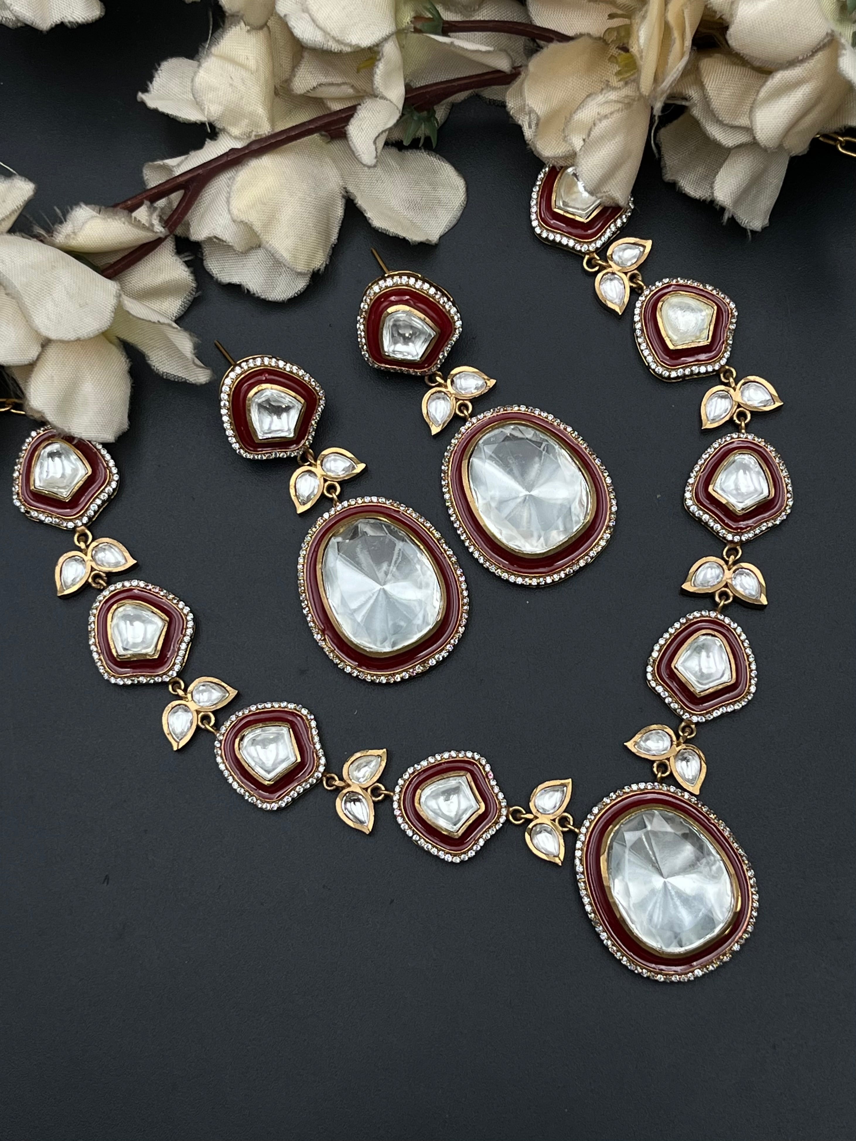 SAMIN NECKLACE