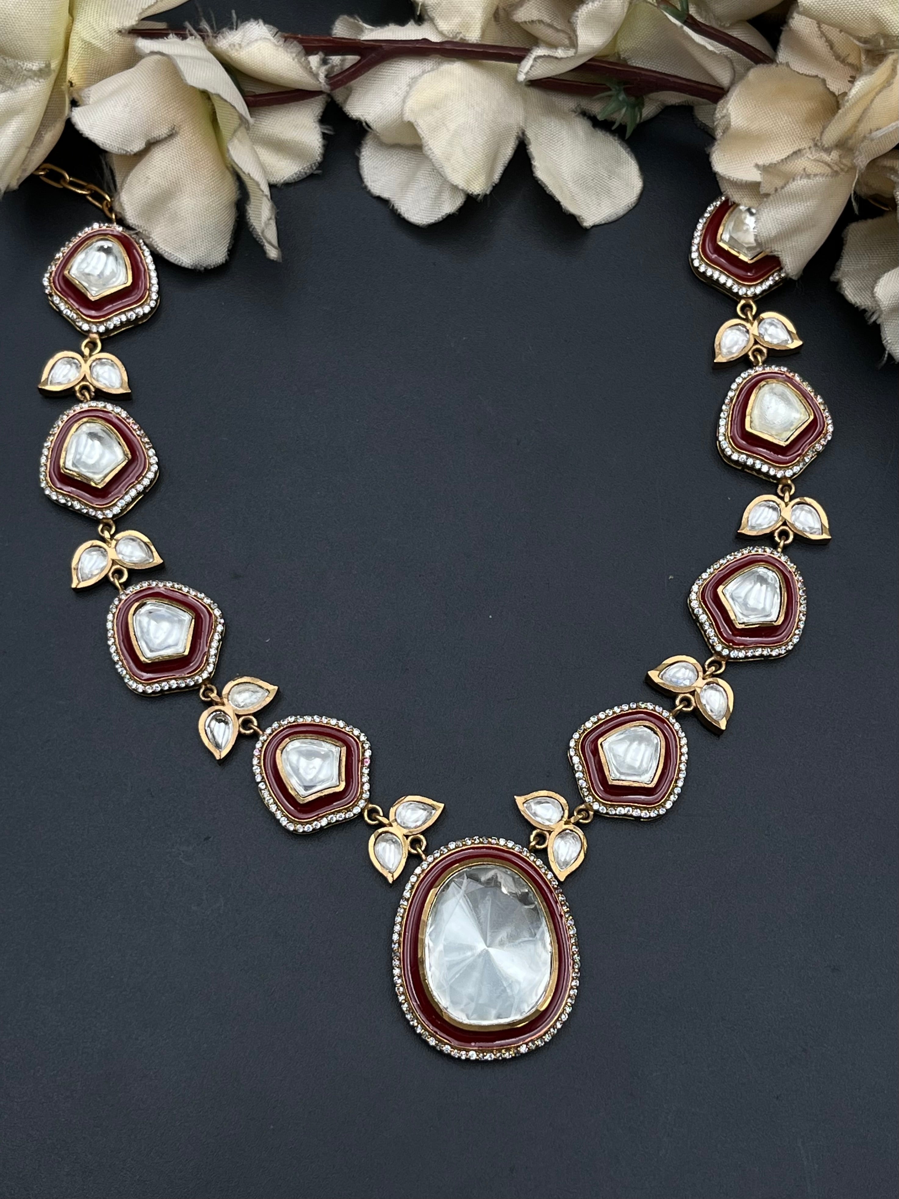 SAMIN NECKLACE
