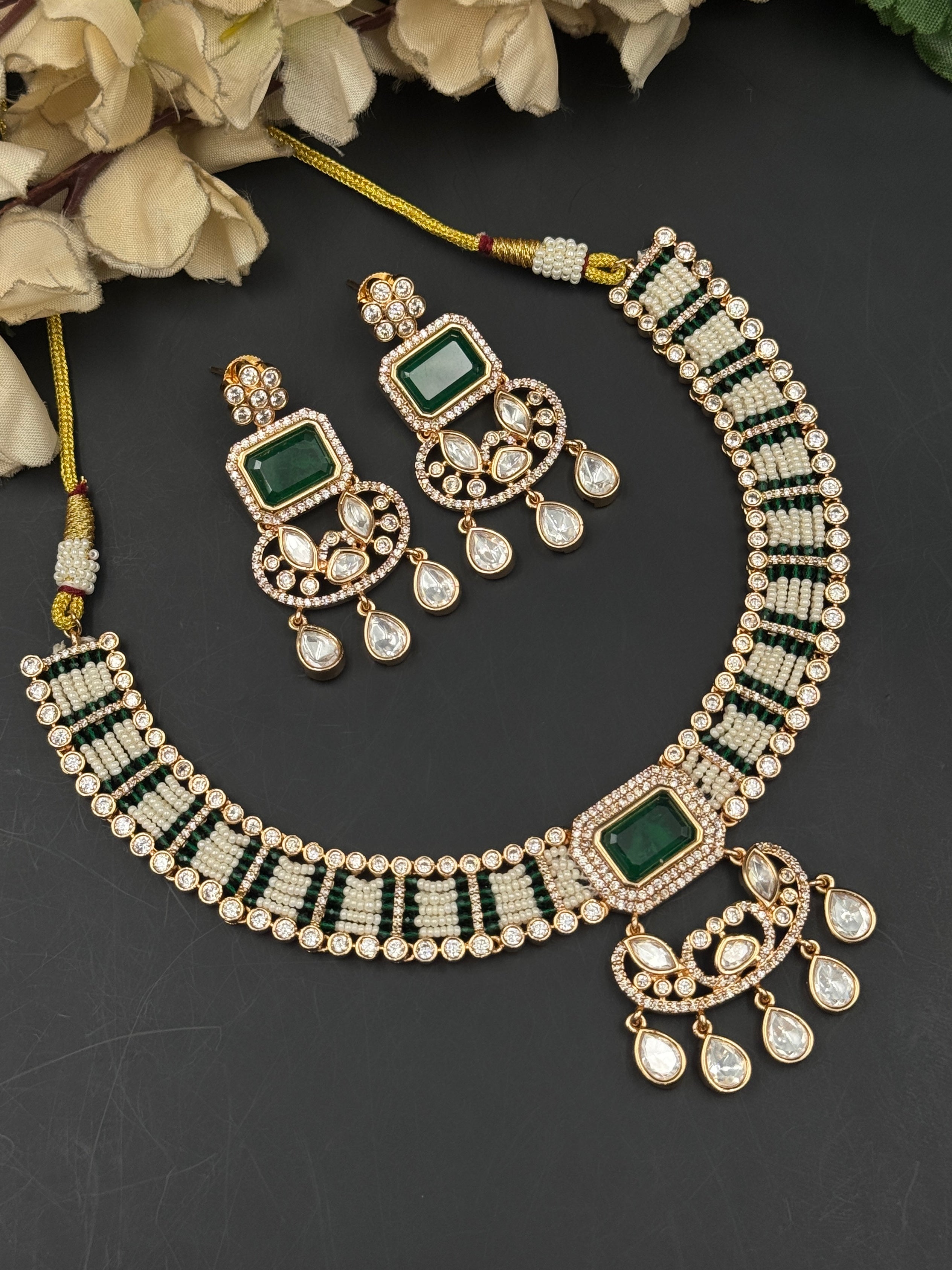 ISLA NECKLACE