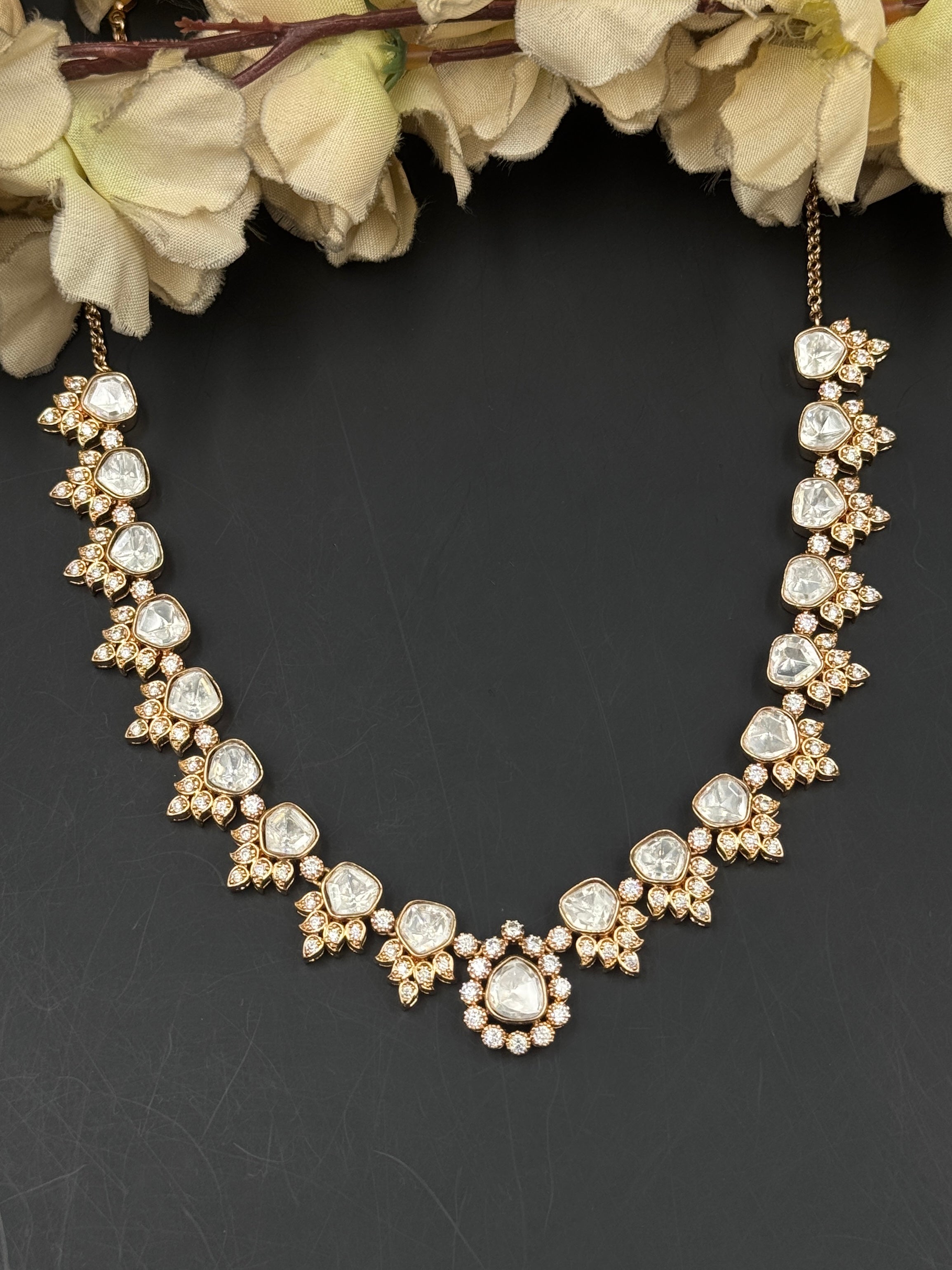 BELLA NECKLACE