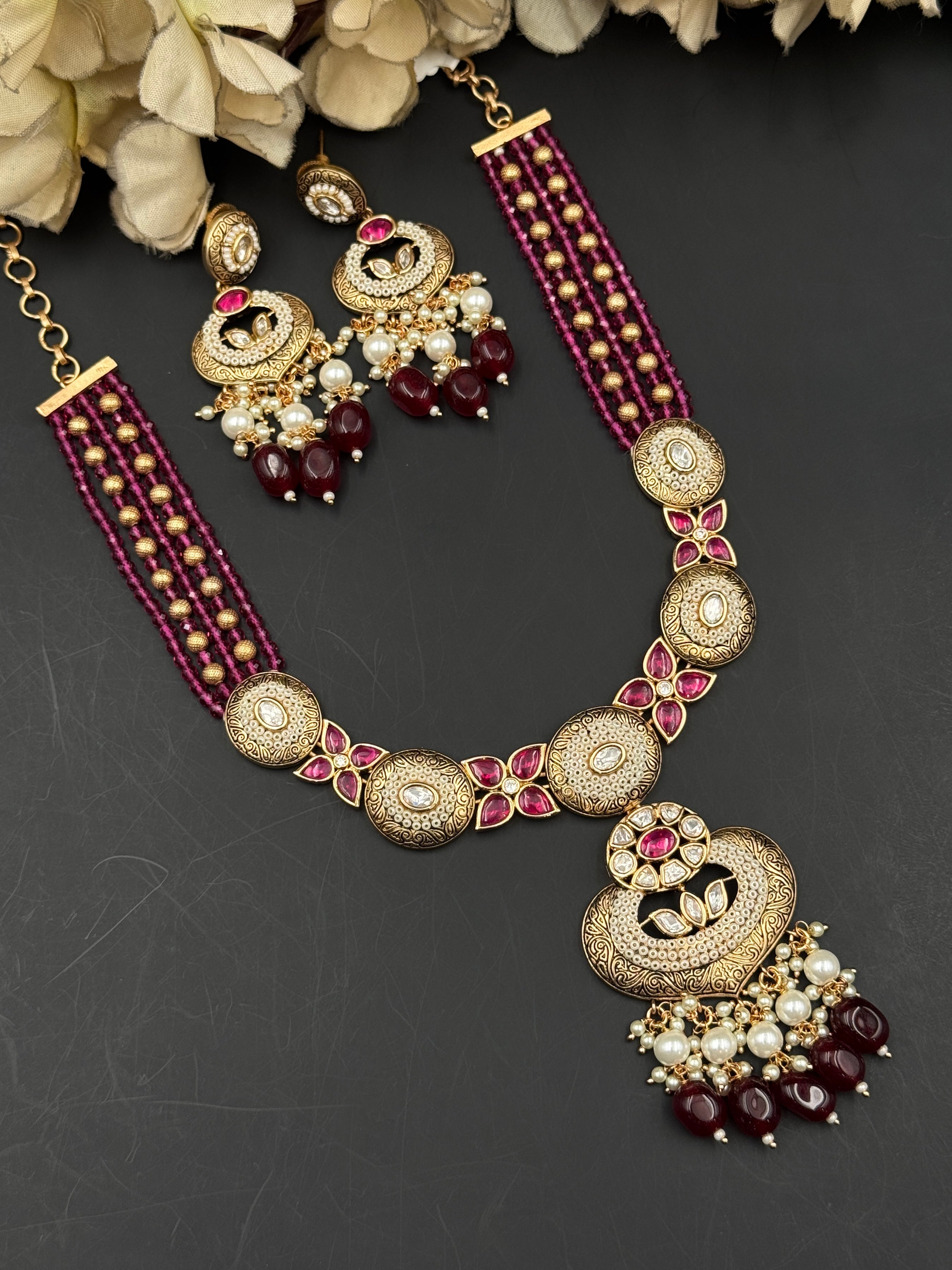 AARVI NECKLACE