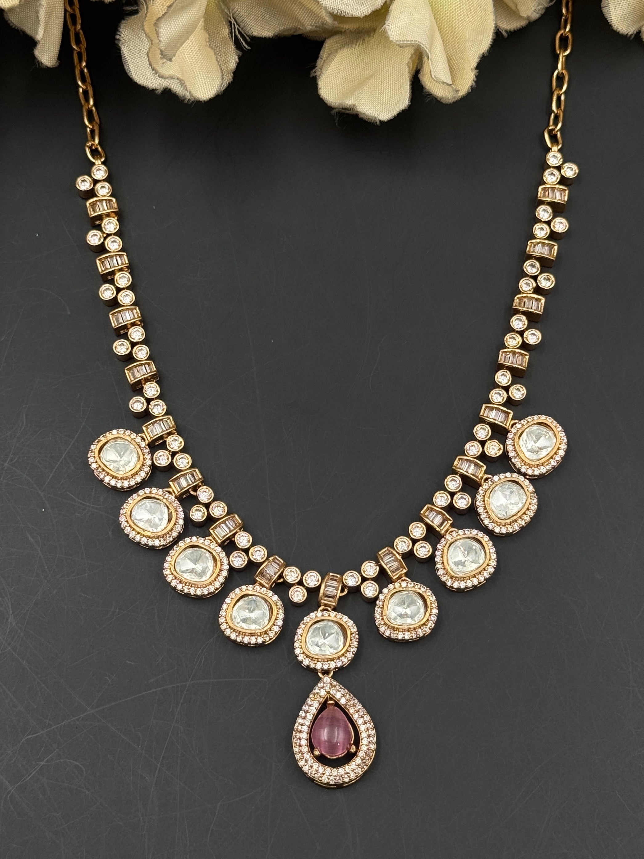 SABIRA NECKLACE
