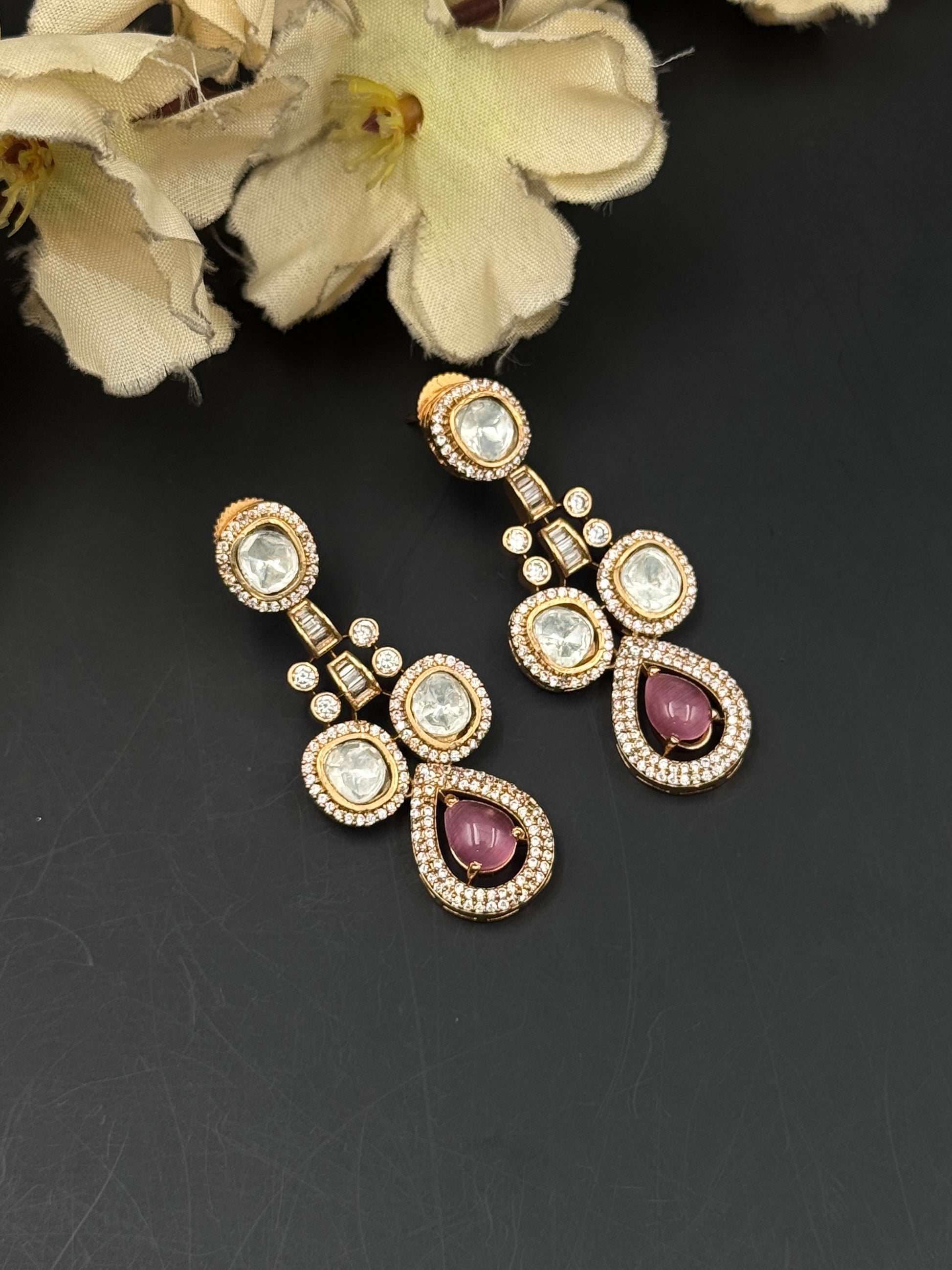 SABIRA NECKLACE