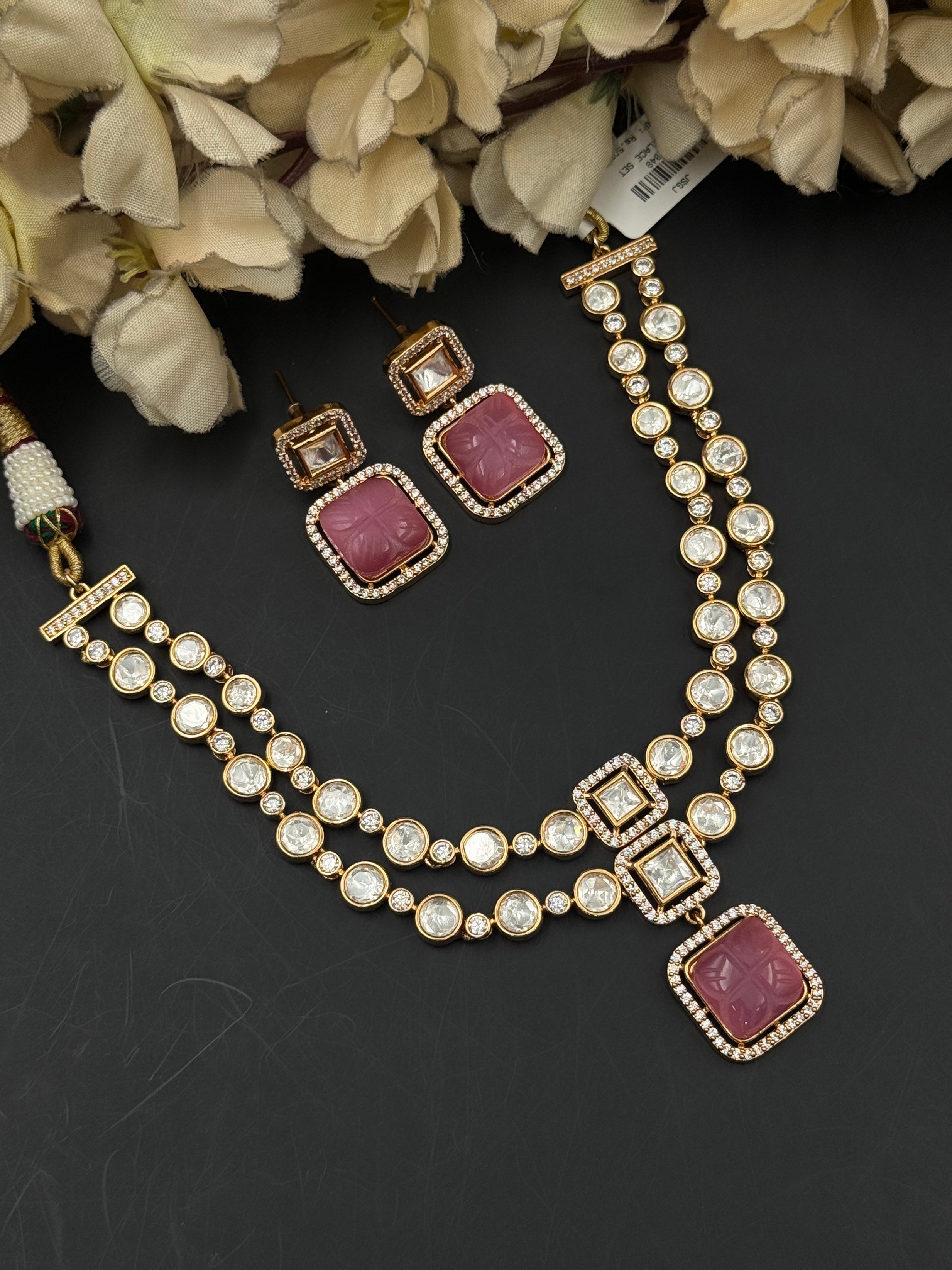 ZOHRA NECKLACE