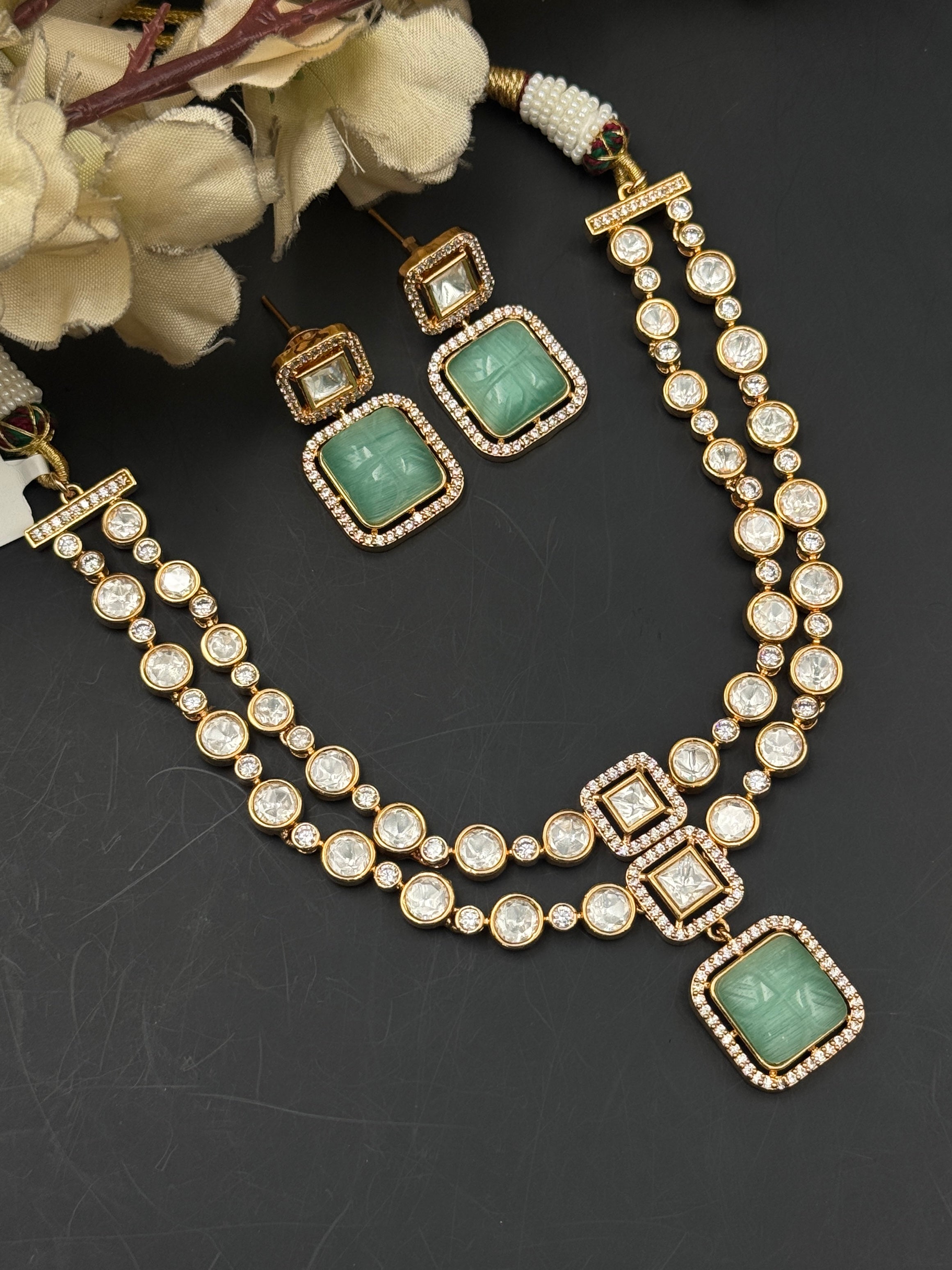 ZOHRA NECKLACE