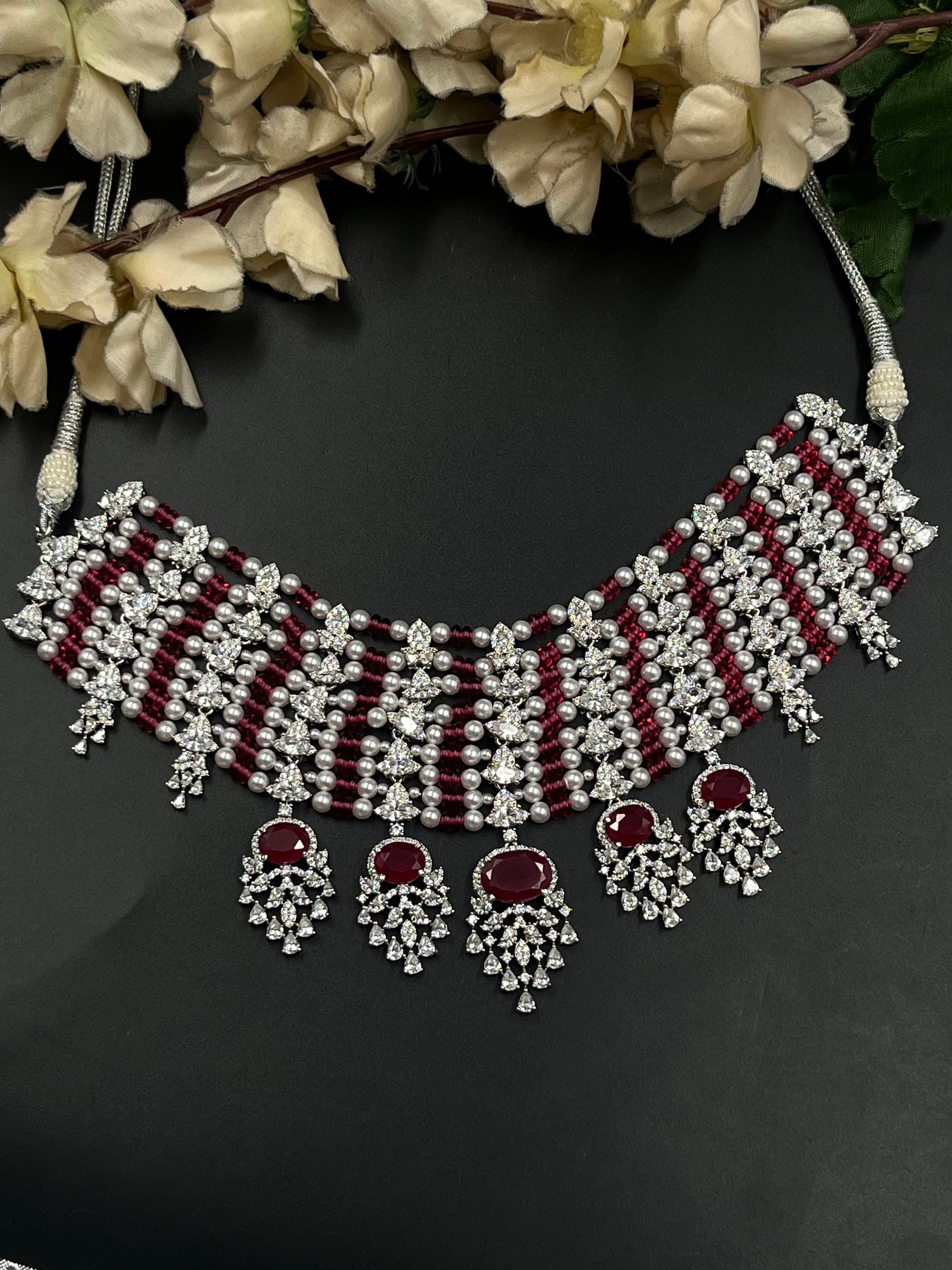 LIYA NECKLACE