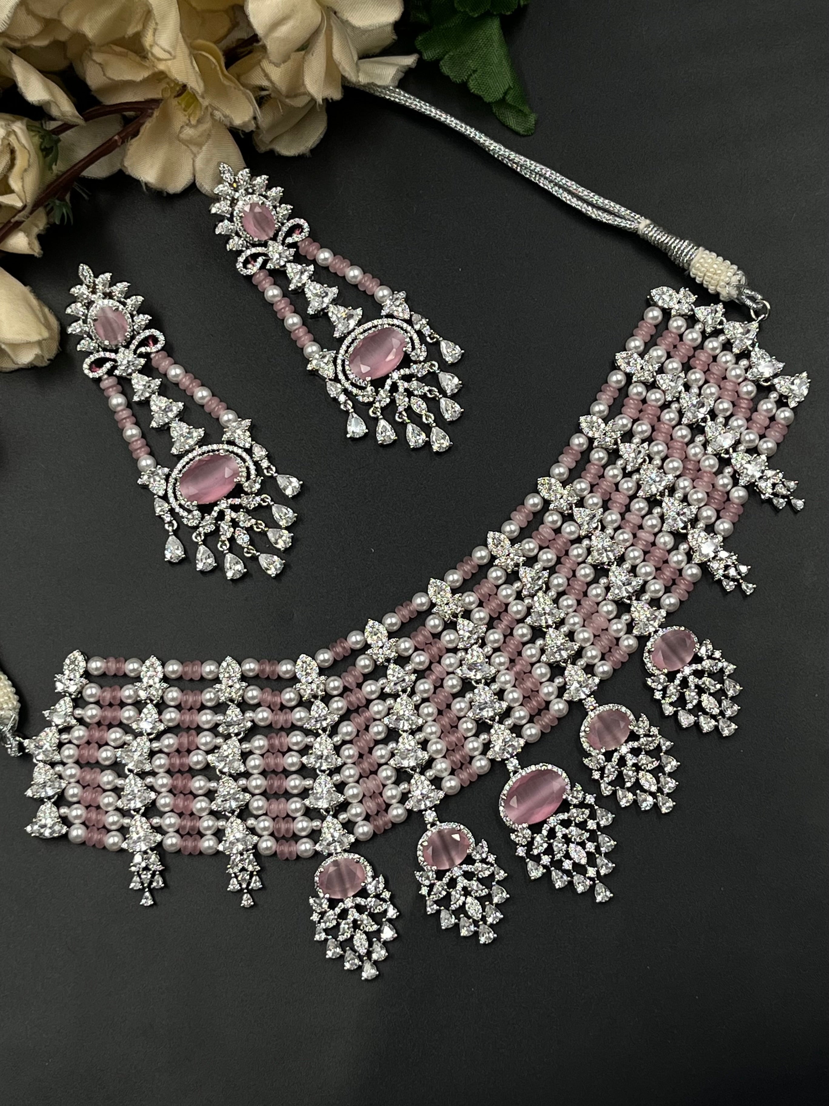 LIYA NECKLACE