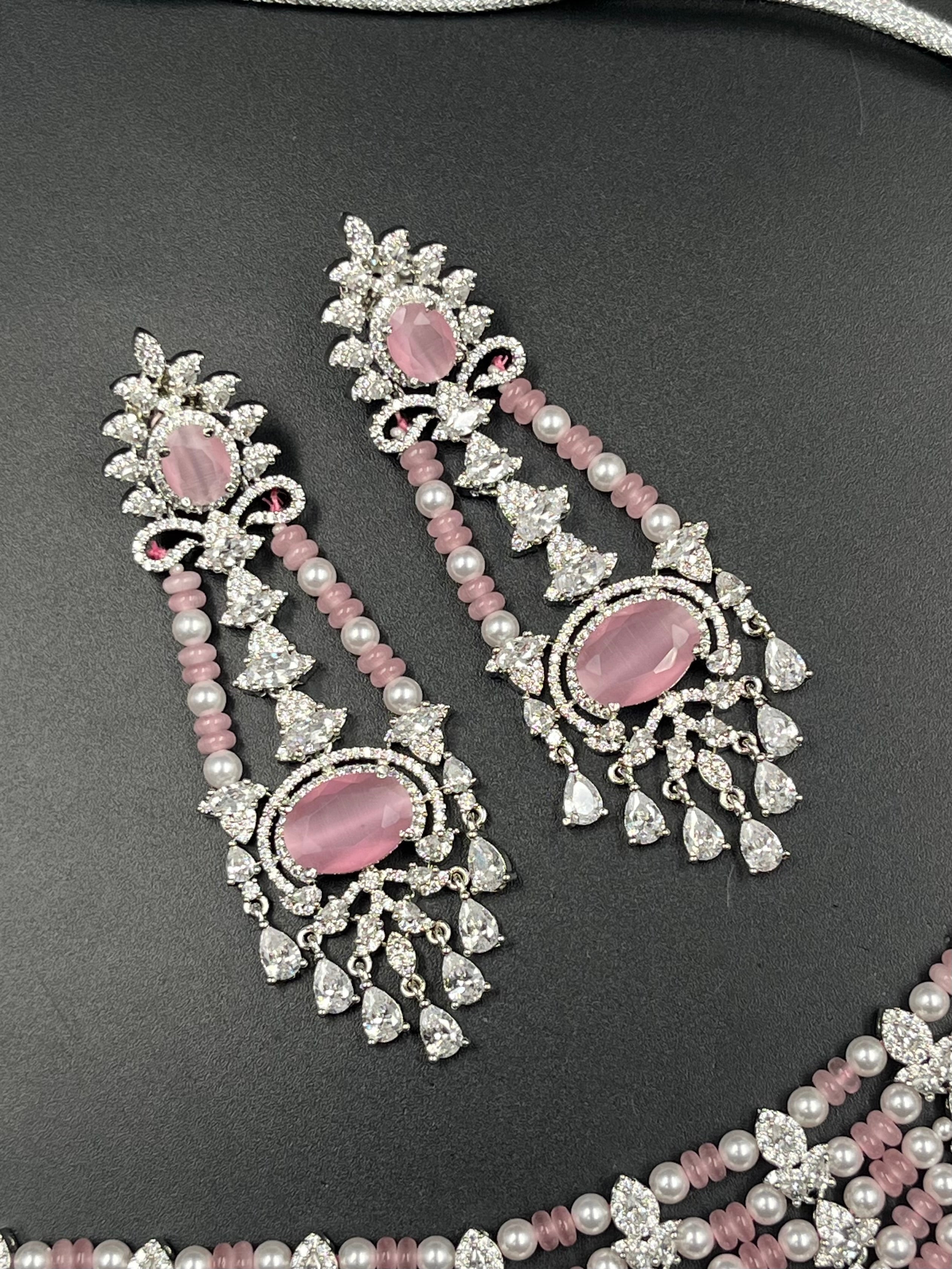 LIYA NECKLACE