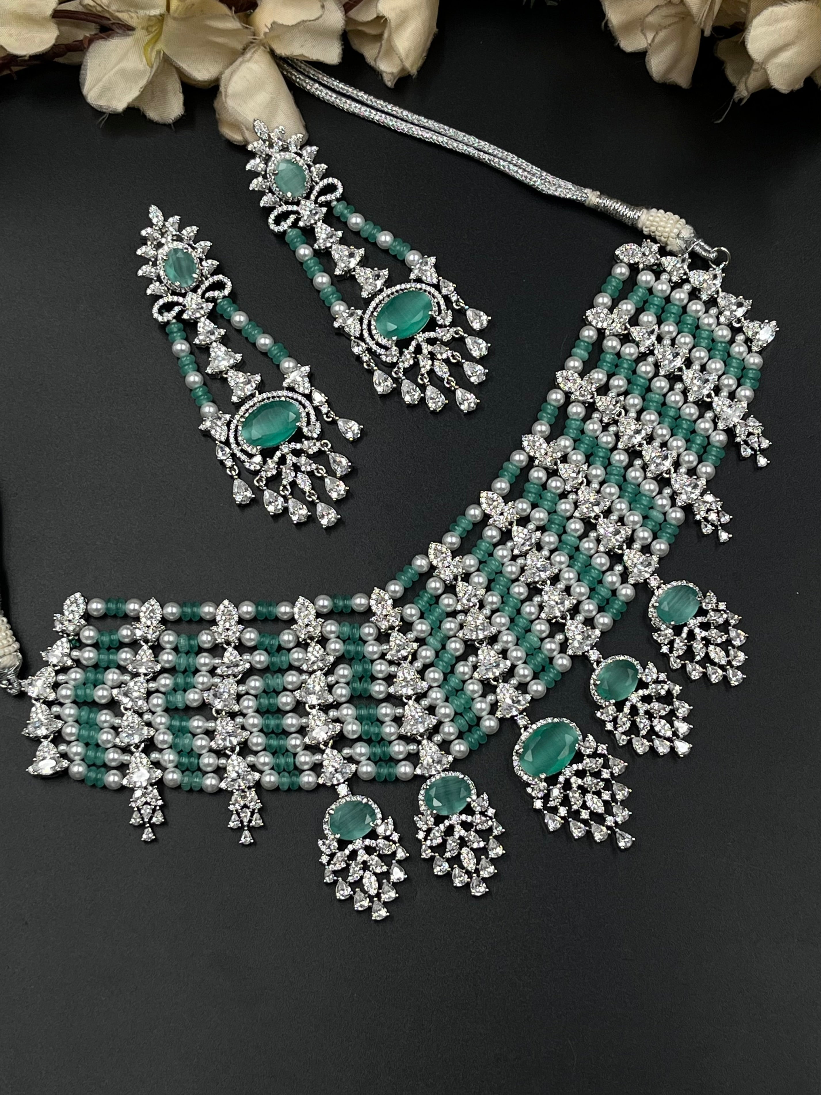 LIYA NECKLACE
