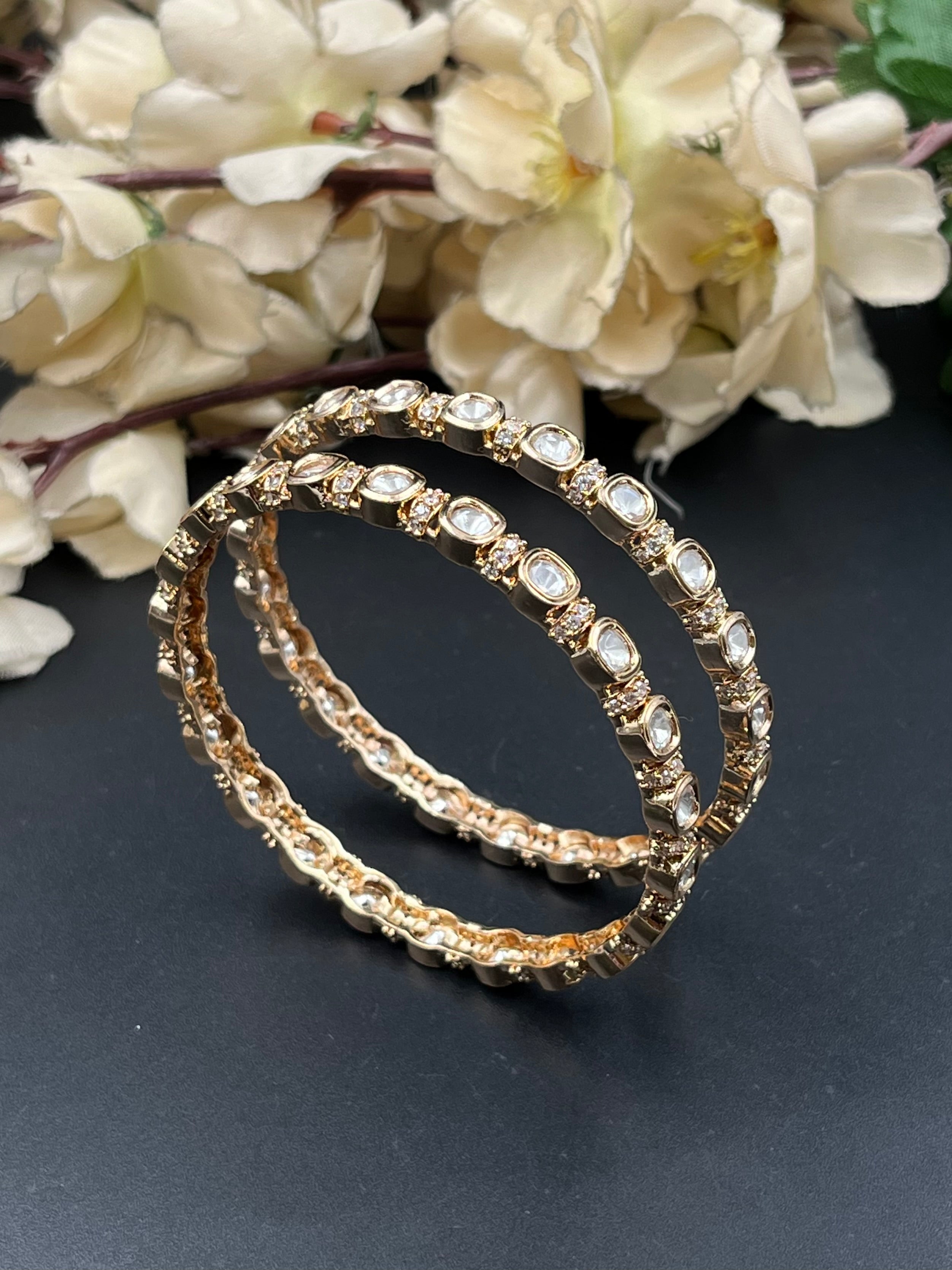 VINIYA BANGLES
