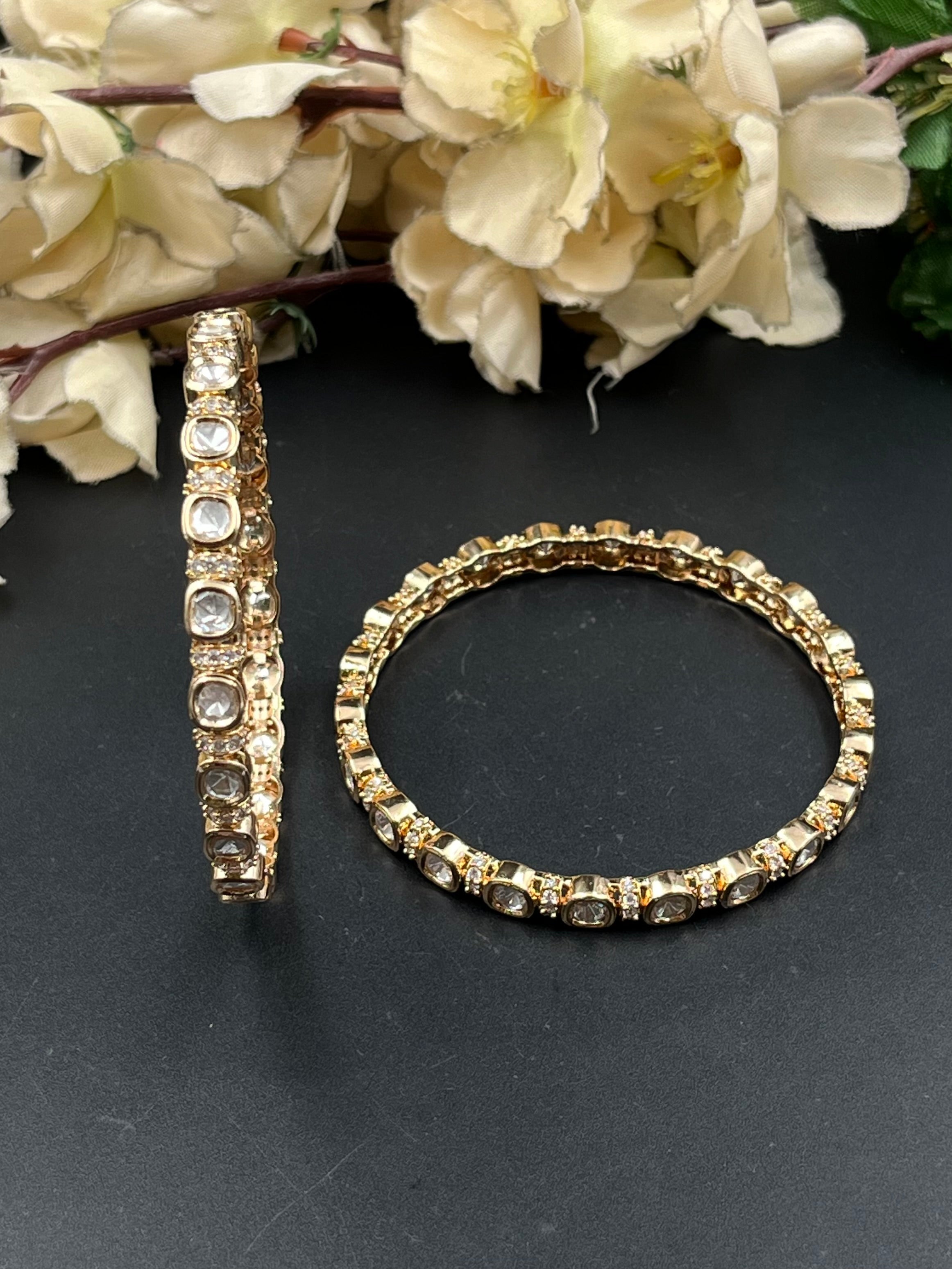 VINIYA BANGLES