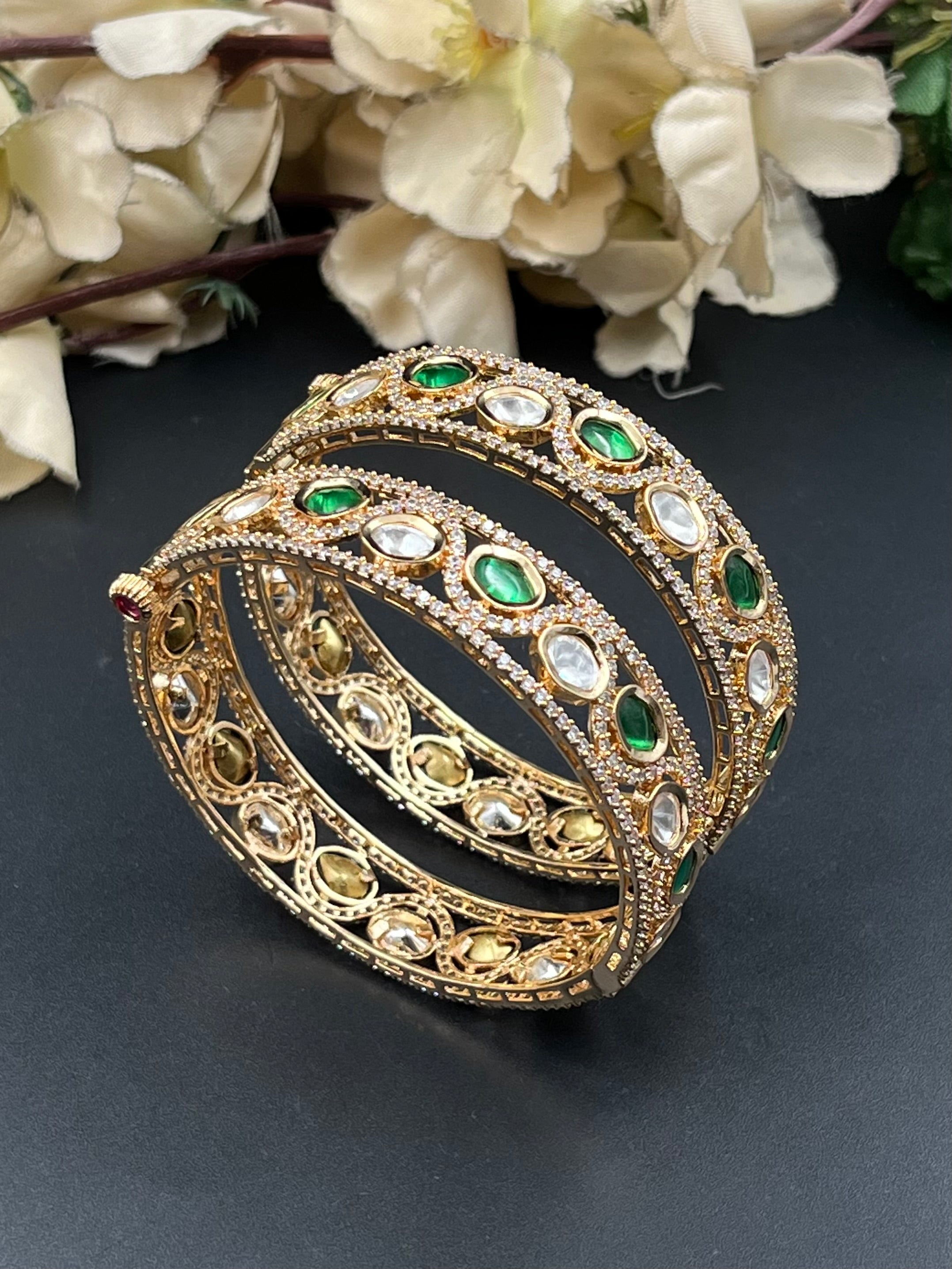 OILVA BANGLES