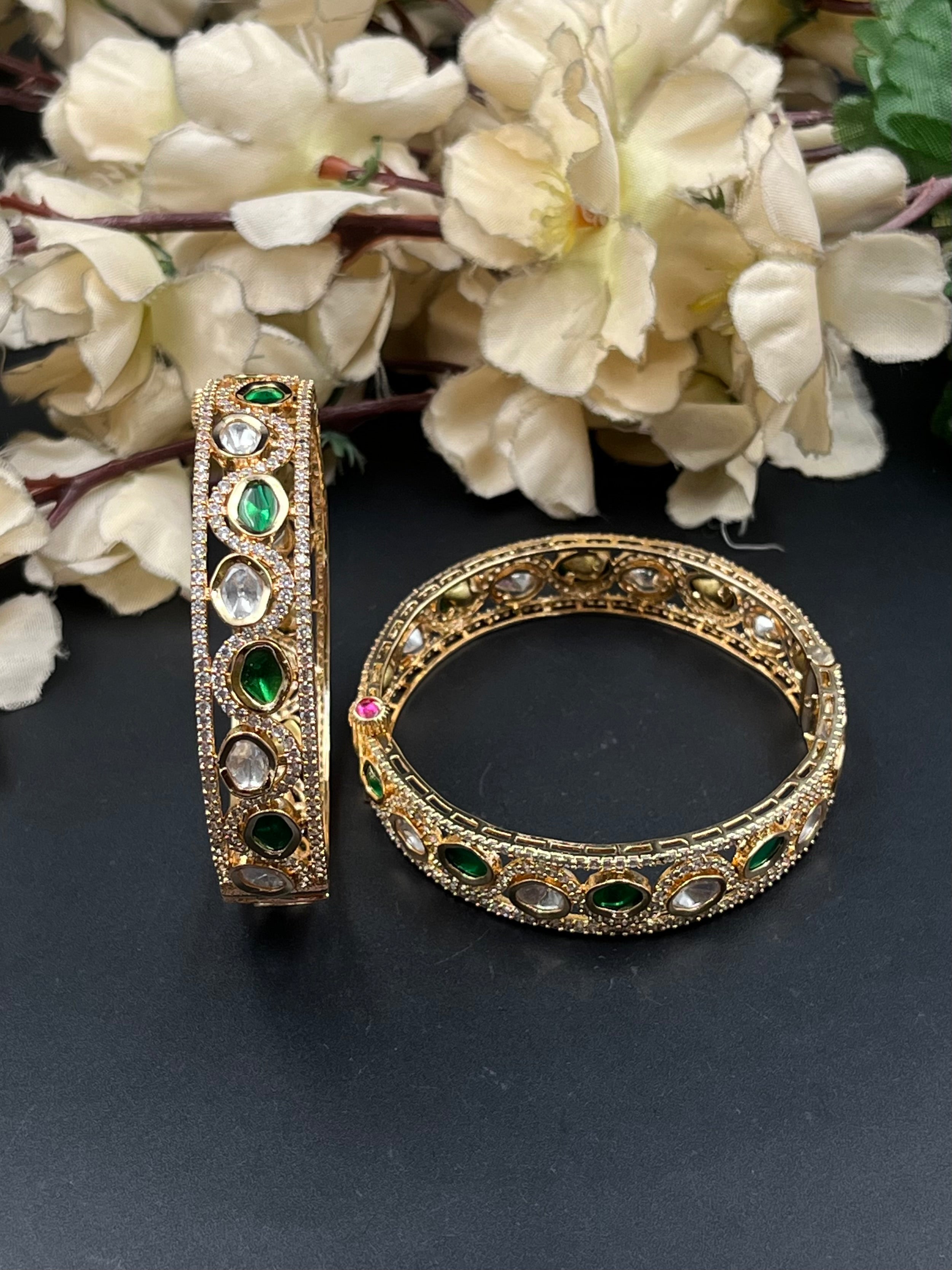 OILVA BANGLES