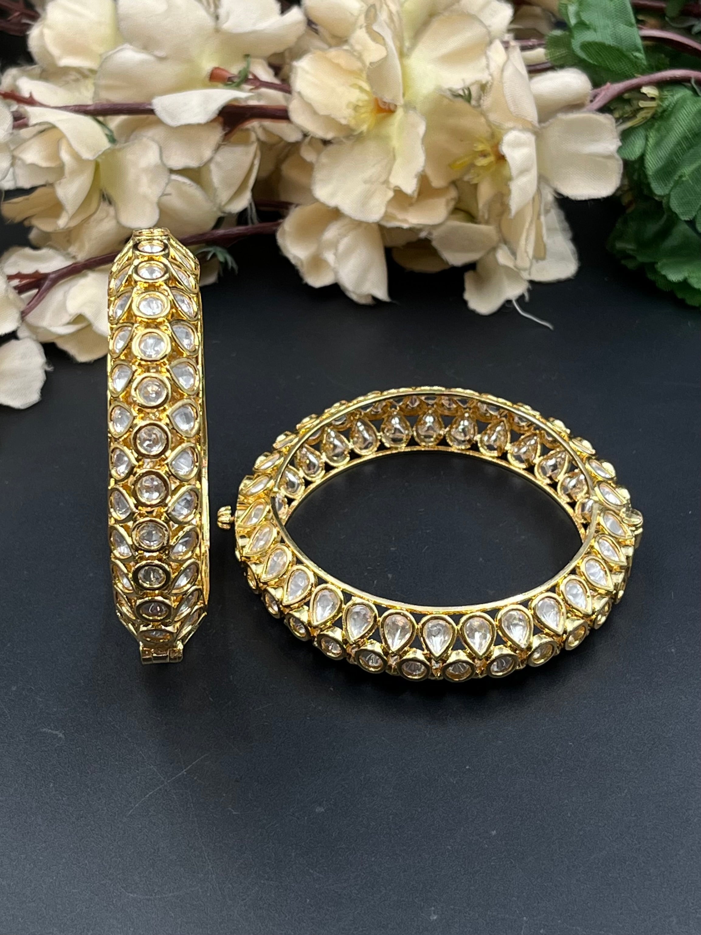 LAIRA BANGLES