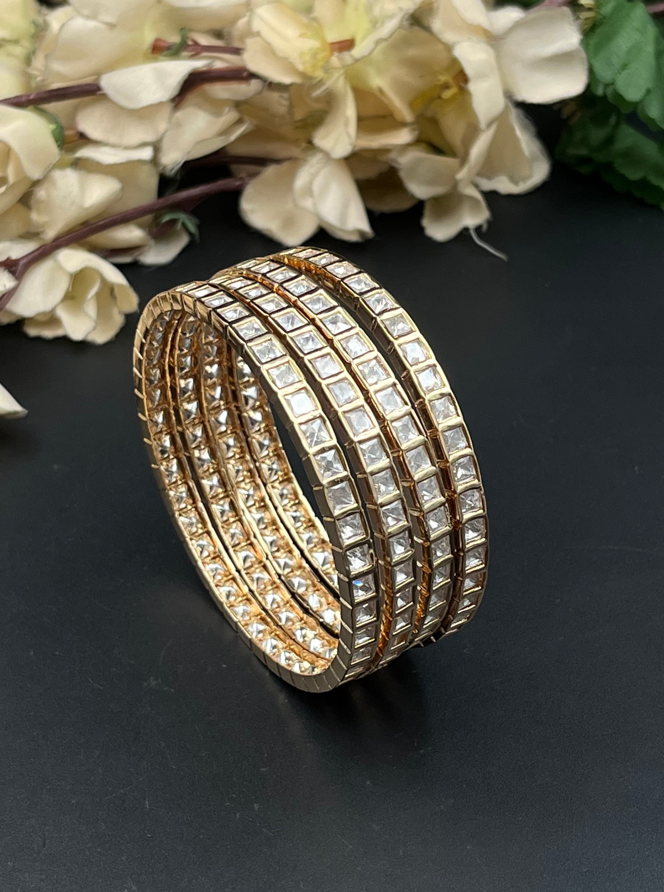 SIYA BANGLES