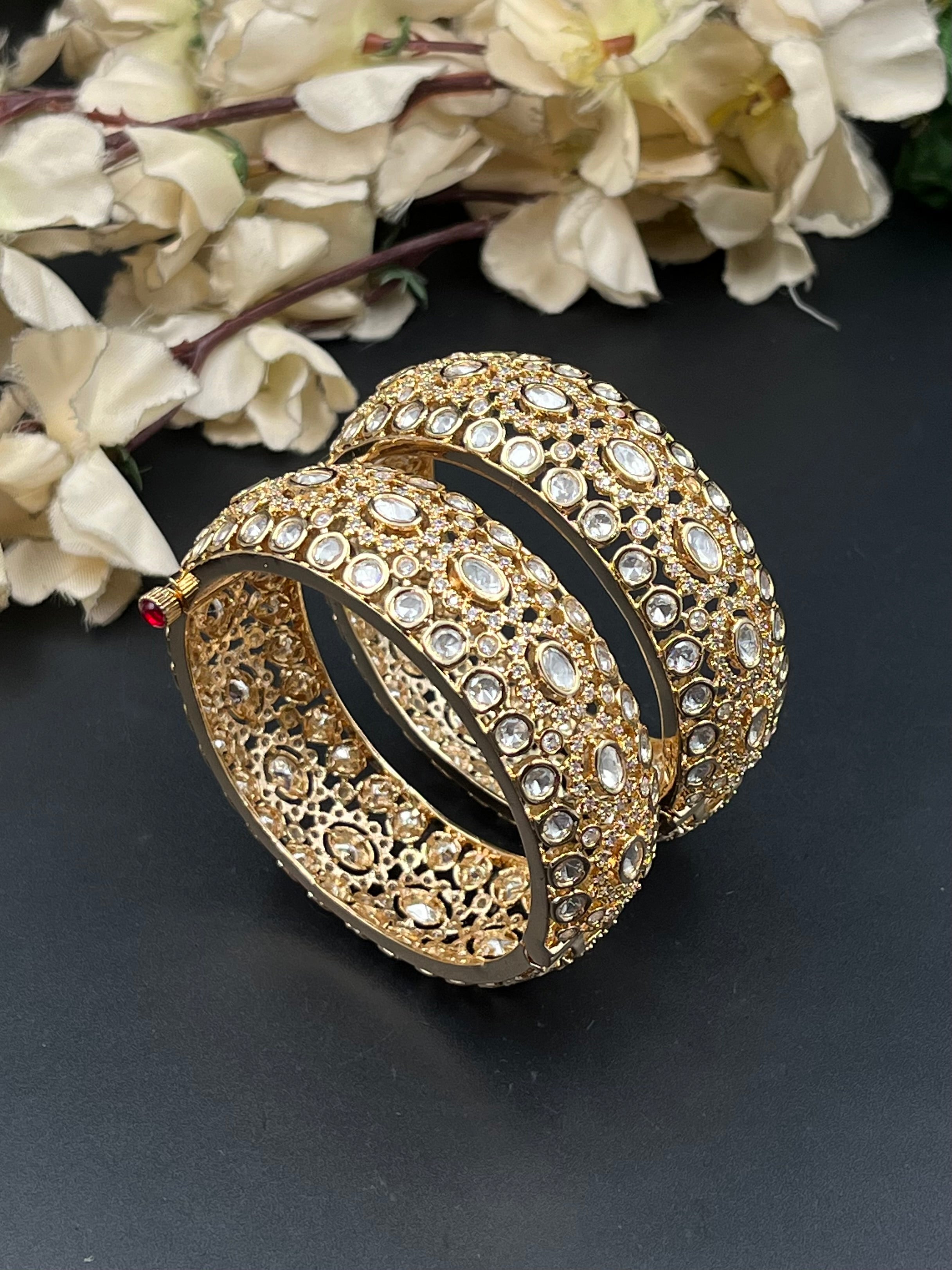 KIYA BANGLES