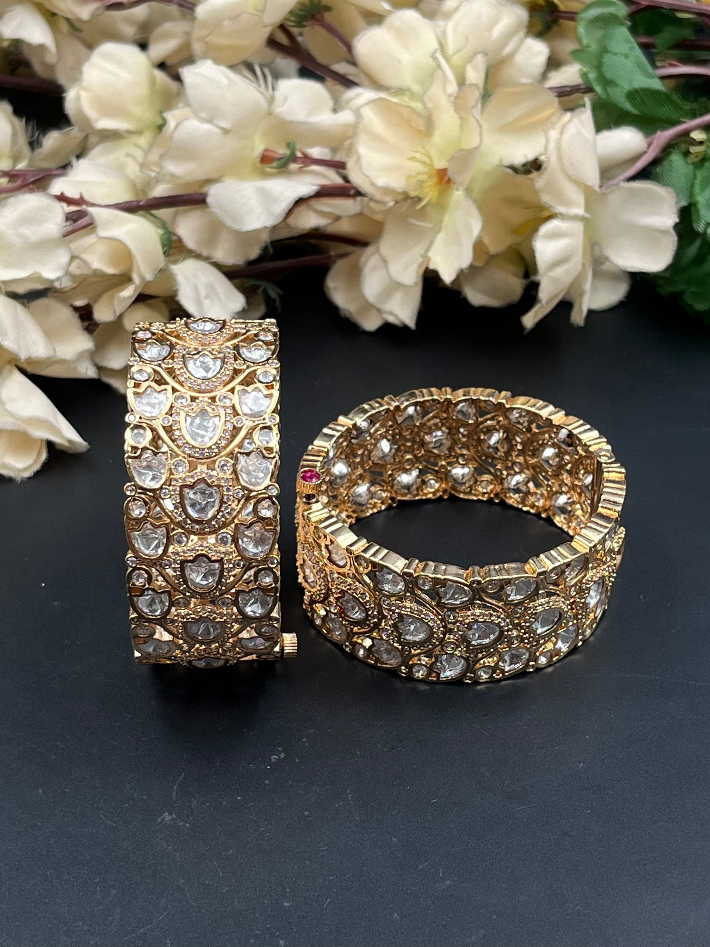 AVNI BANGLES