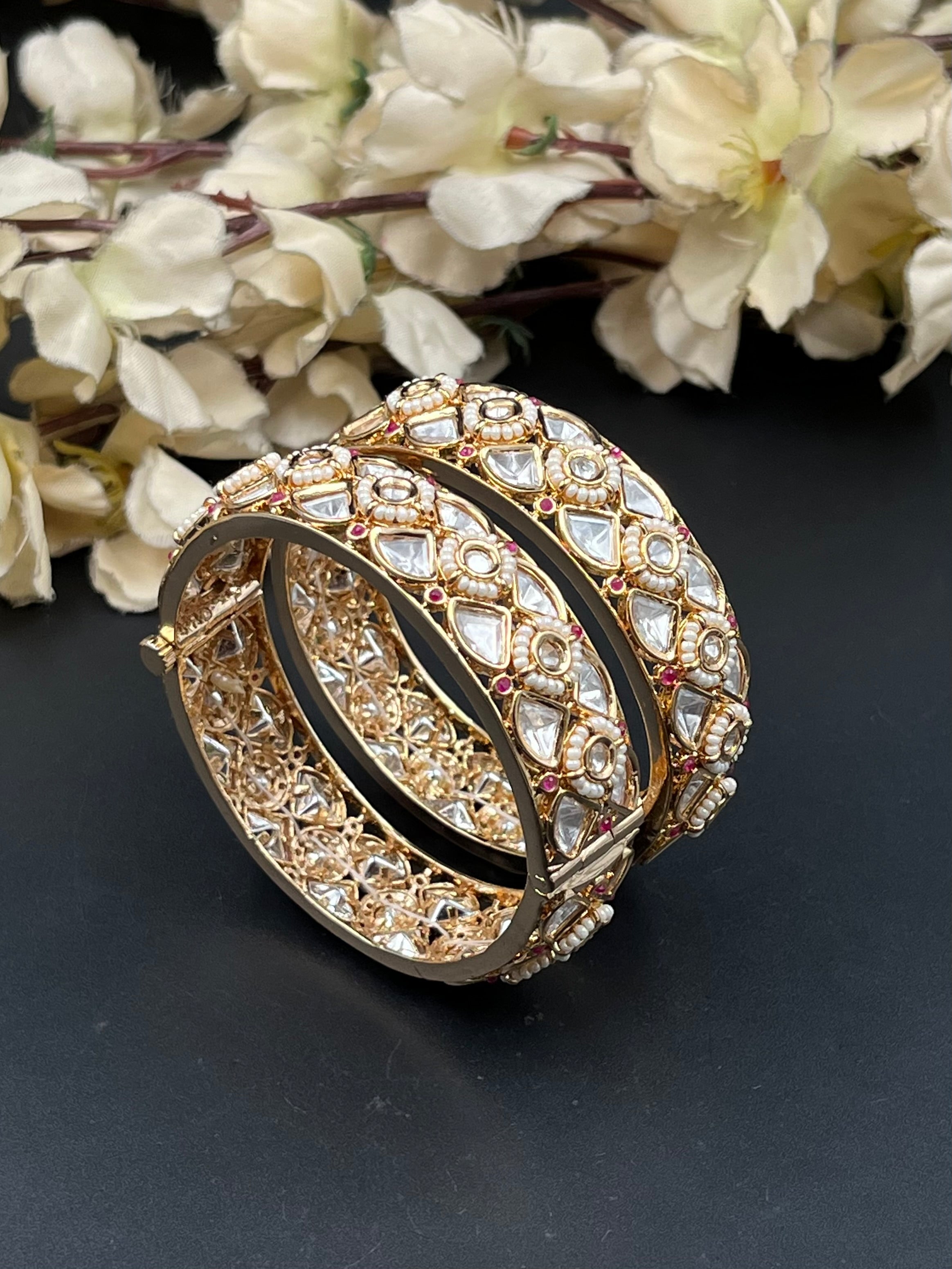 HILIYA BANGLES