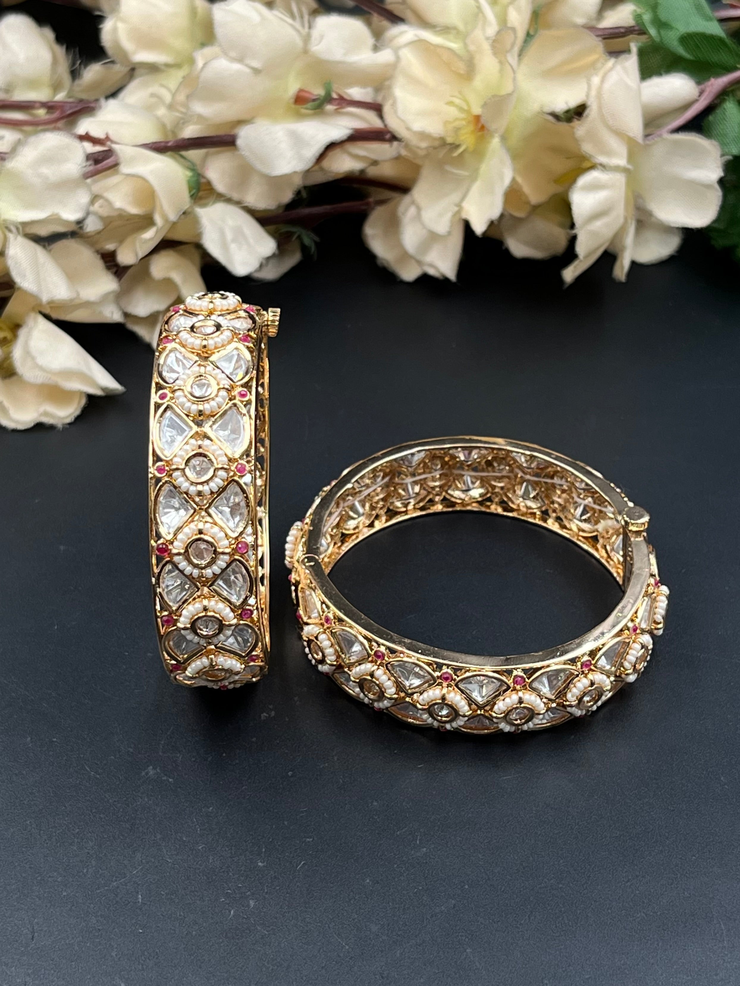 HILIYA BANGLES