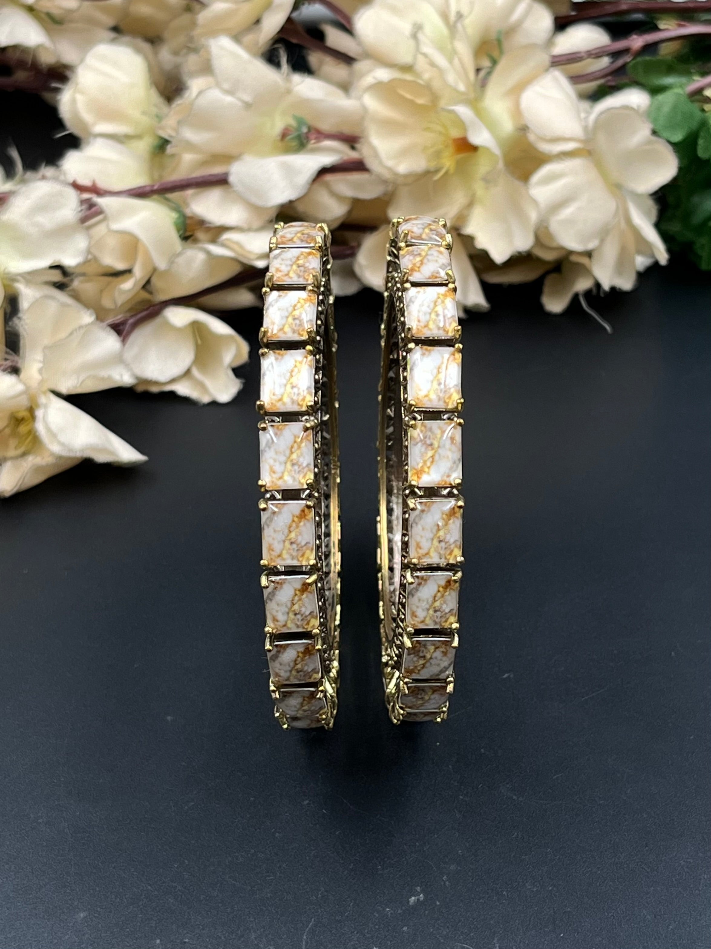 DIONA BANGLES