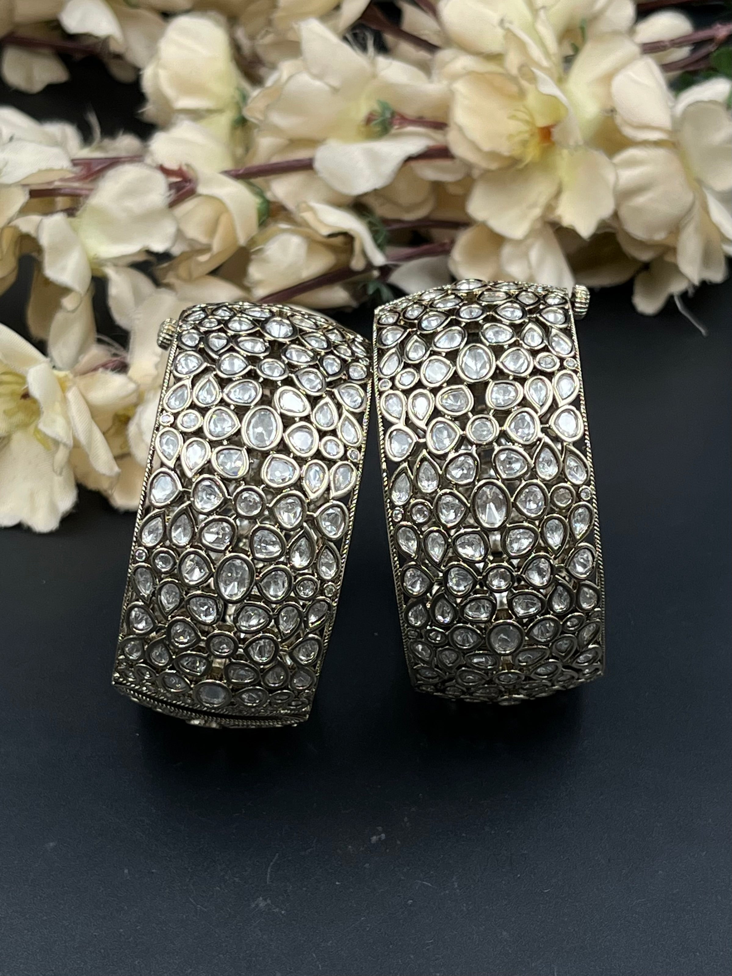LIYA BANGLES