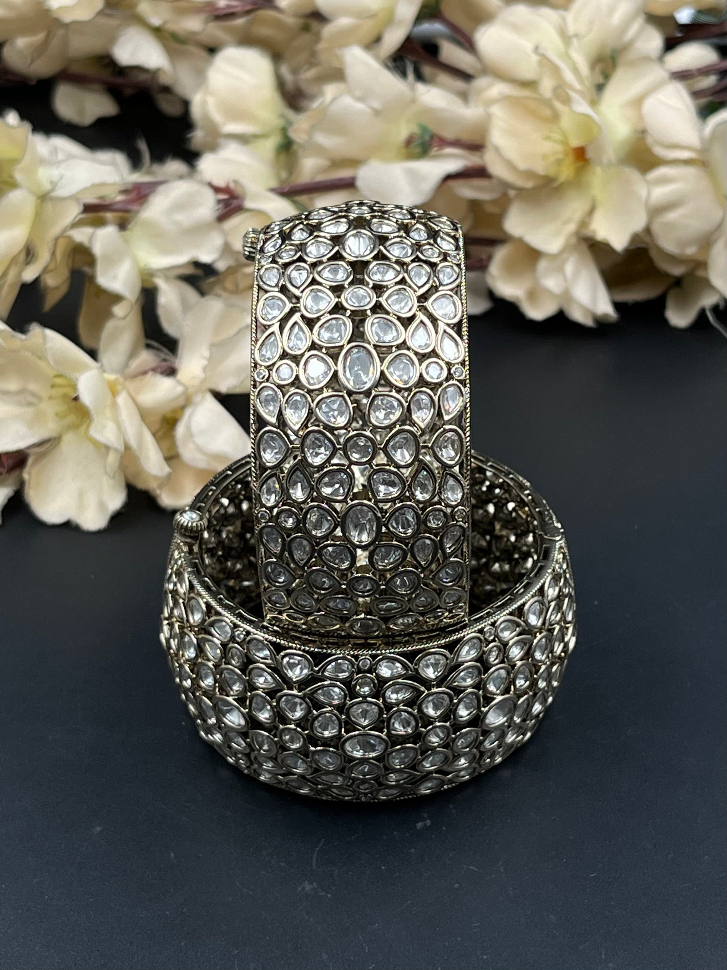 LIYA BANGLES