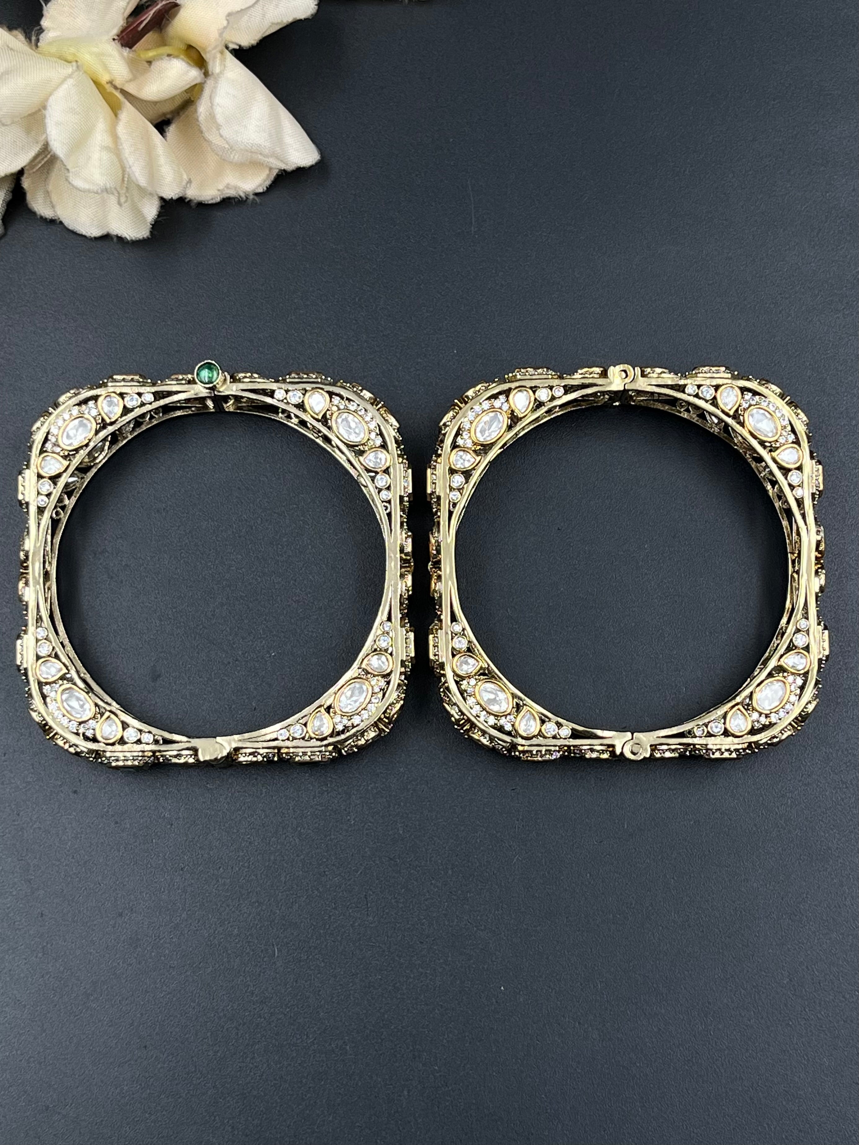 MUNIRA BANGLES