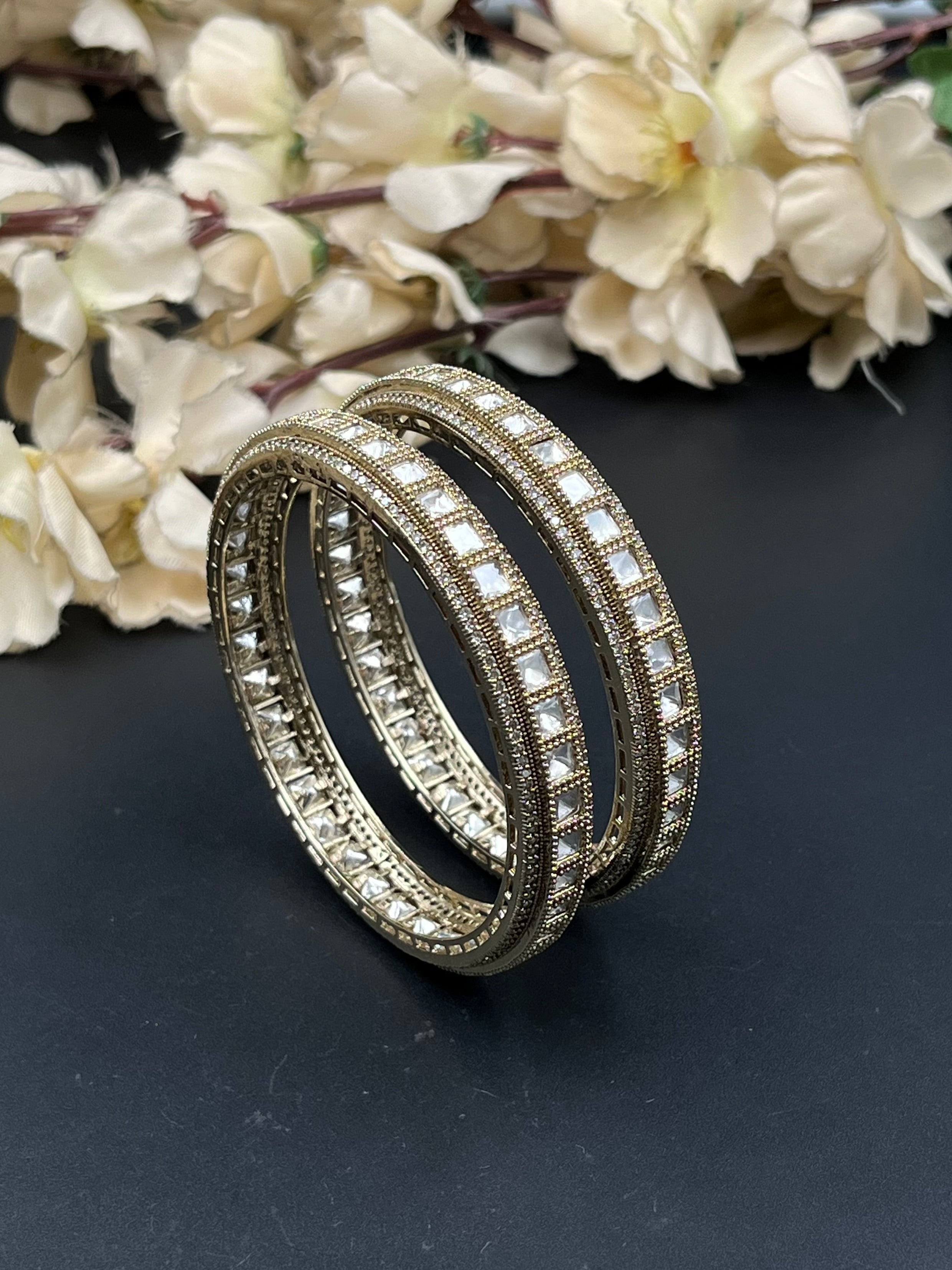 SURVI BANGLES