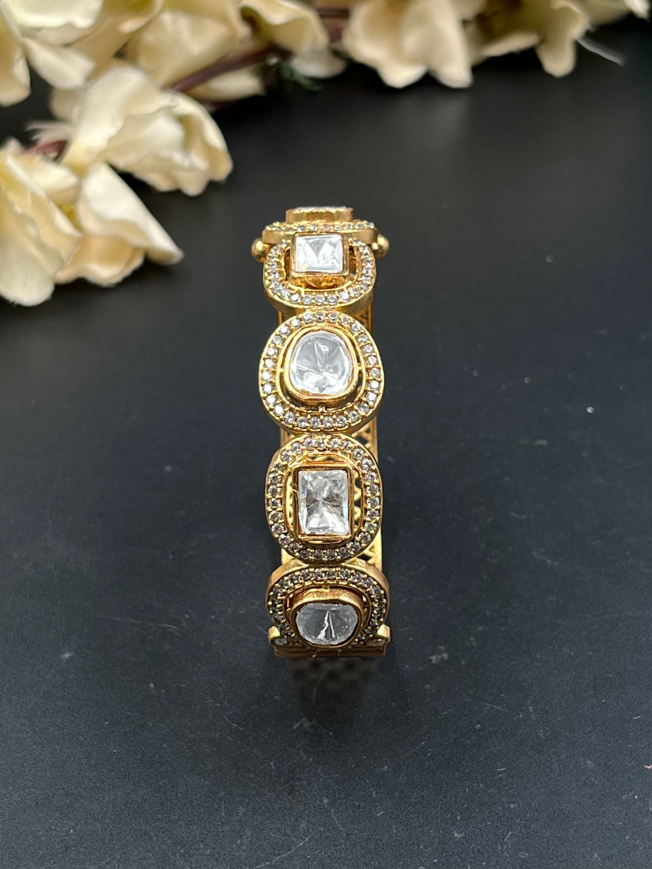 TIYAS BRACELET