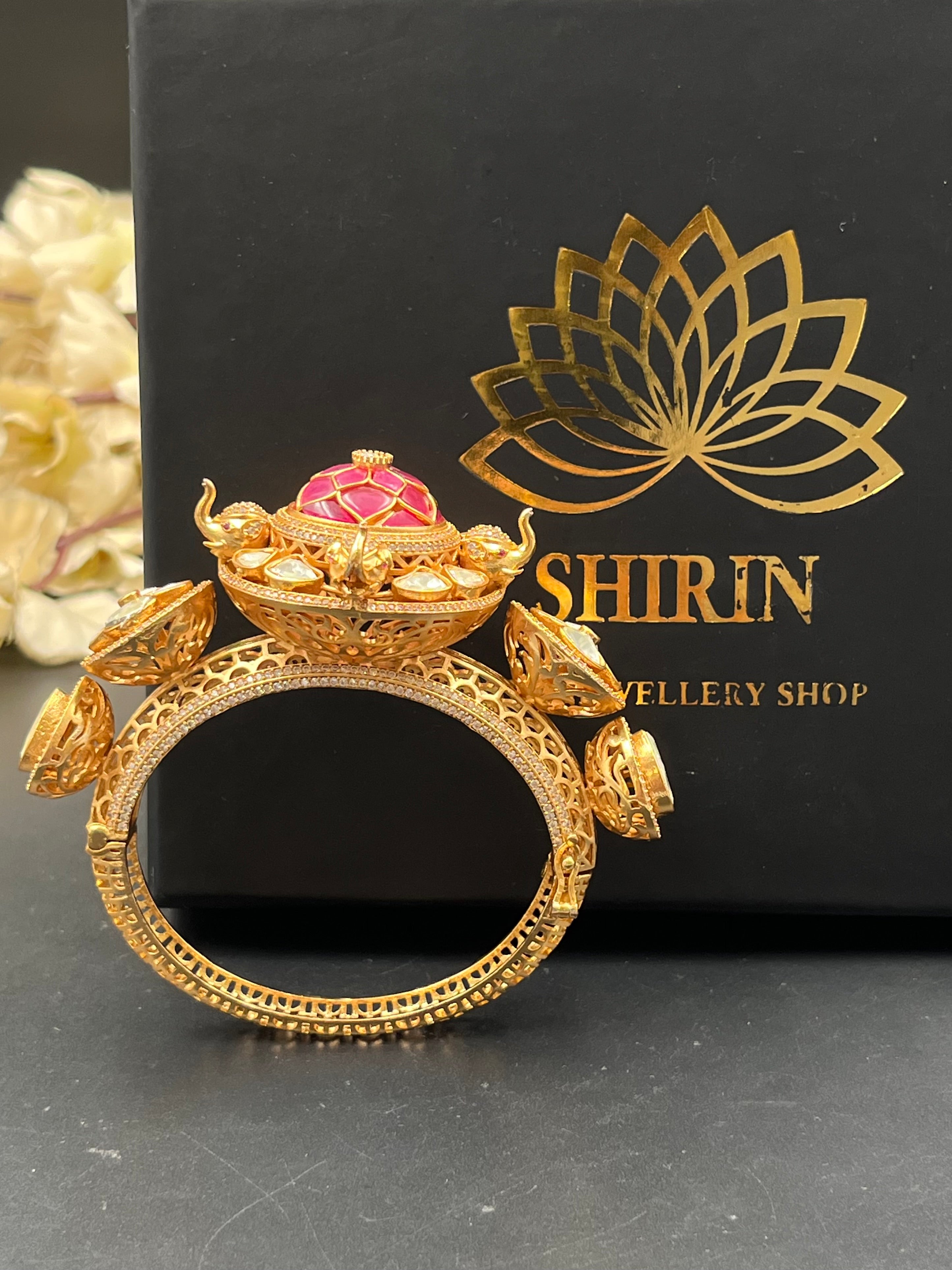 ISIYA BRACELET