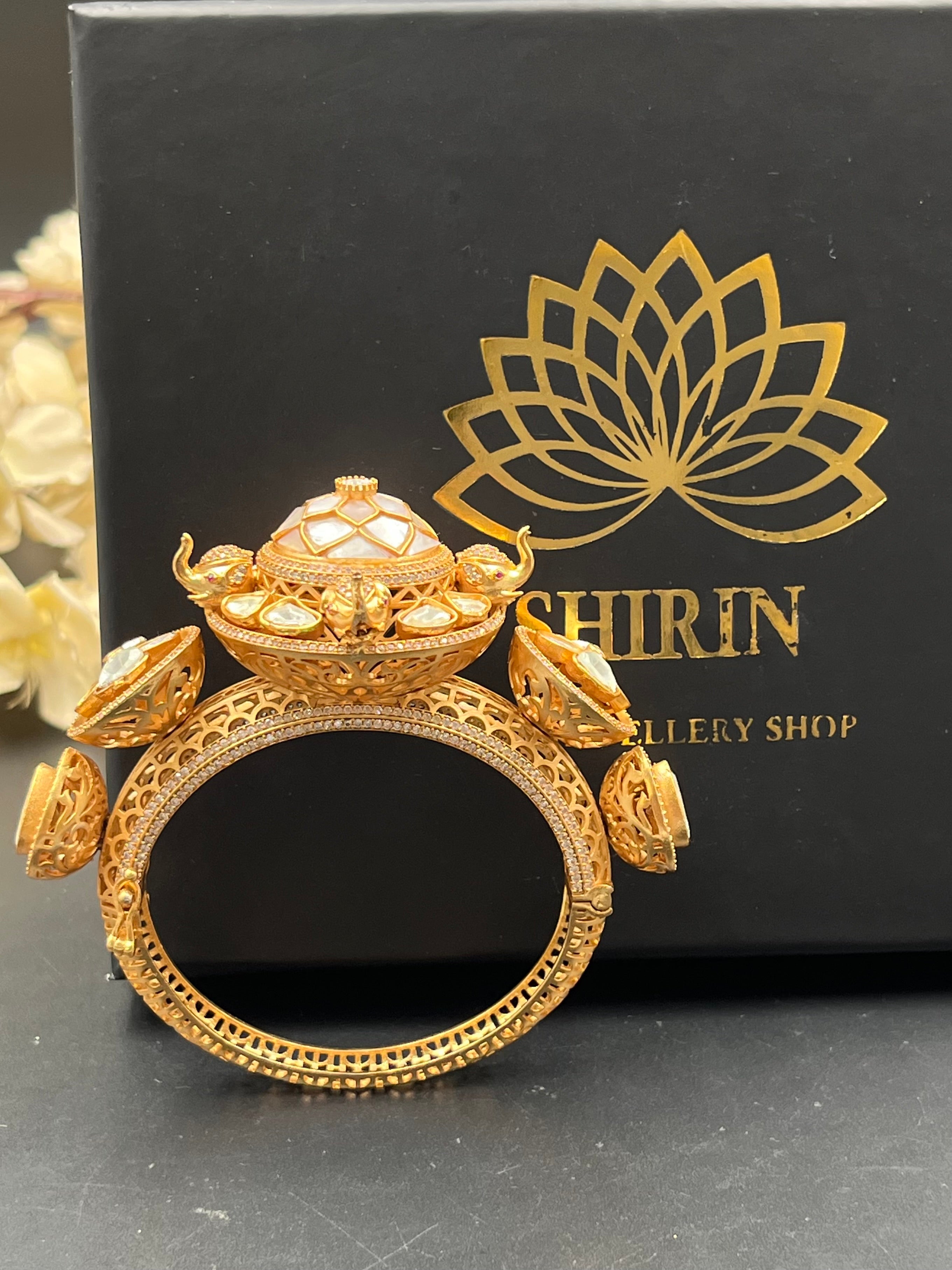 ISIYA BRACELET