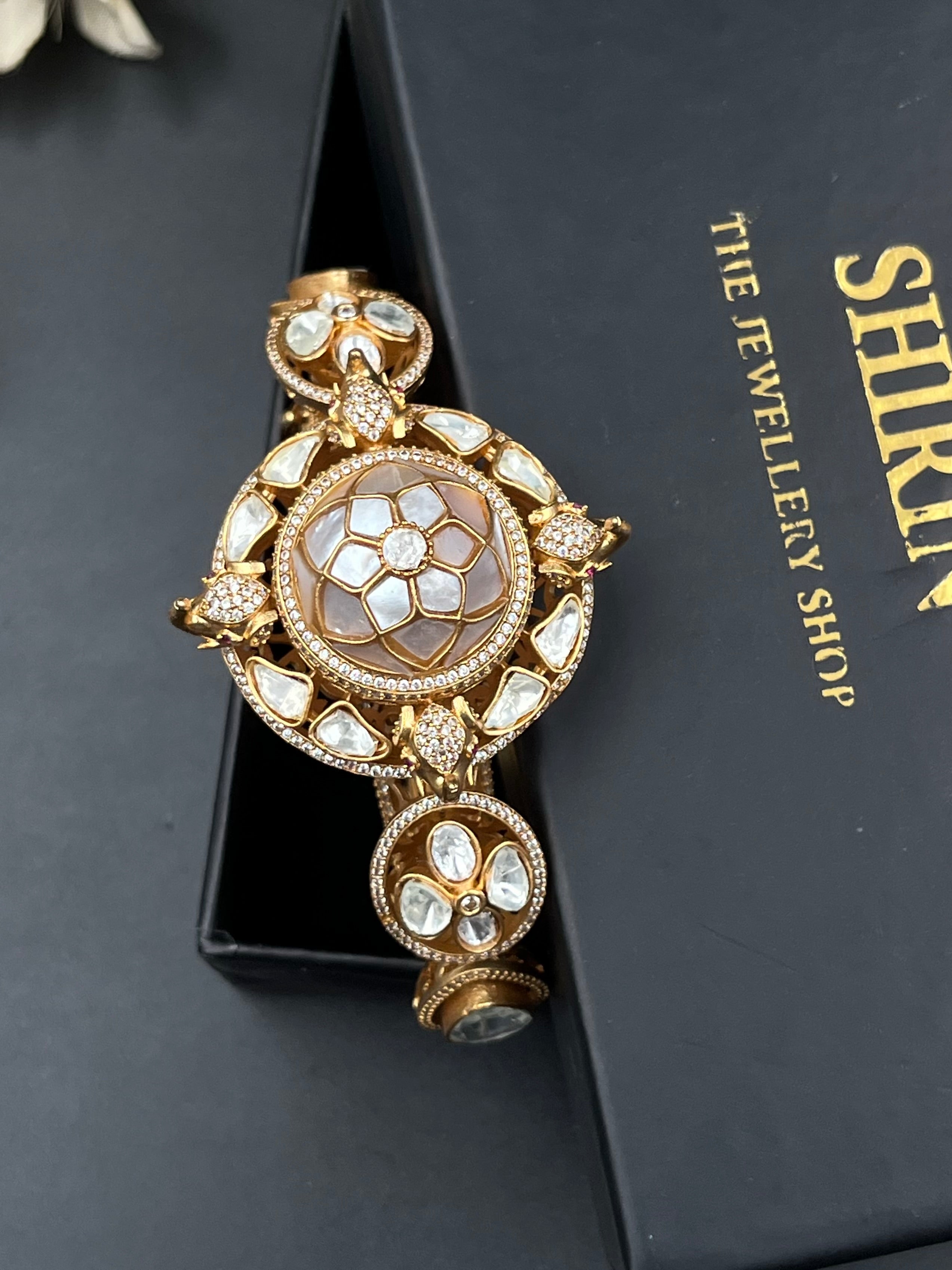 ISIYA BRACELET
