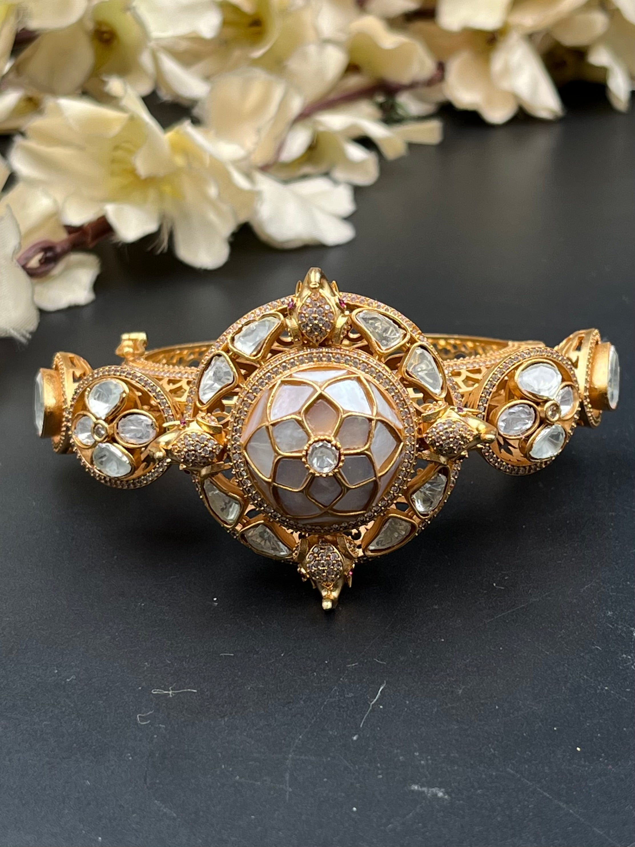 ISIYA BRACELET