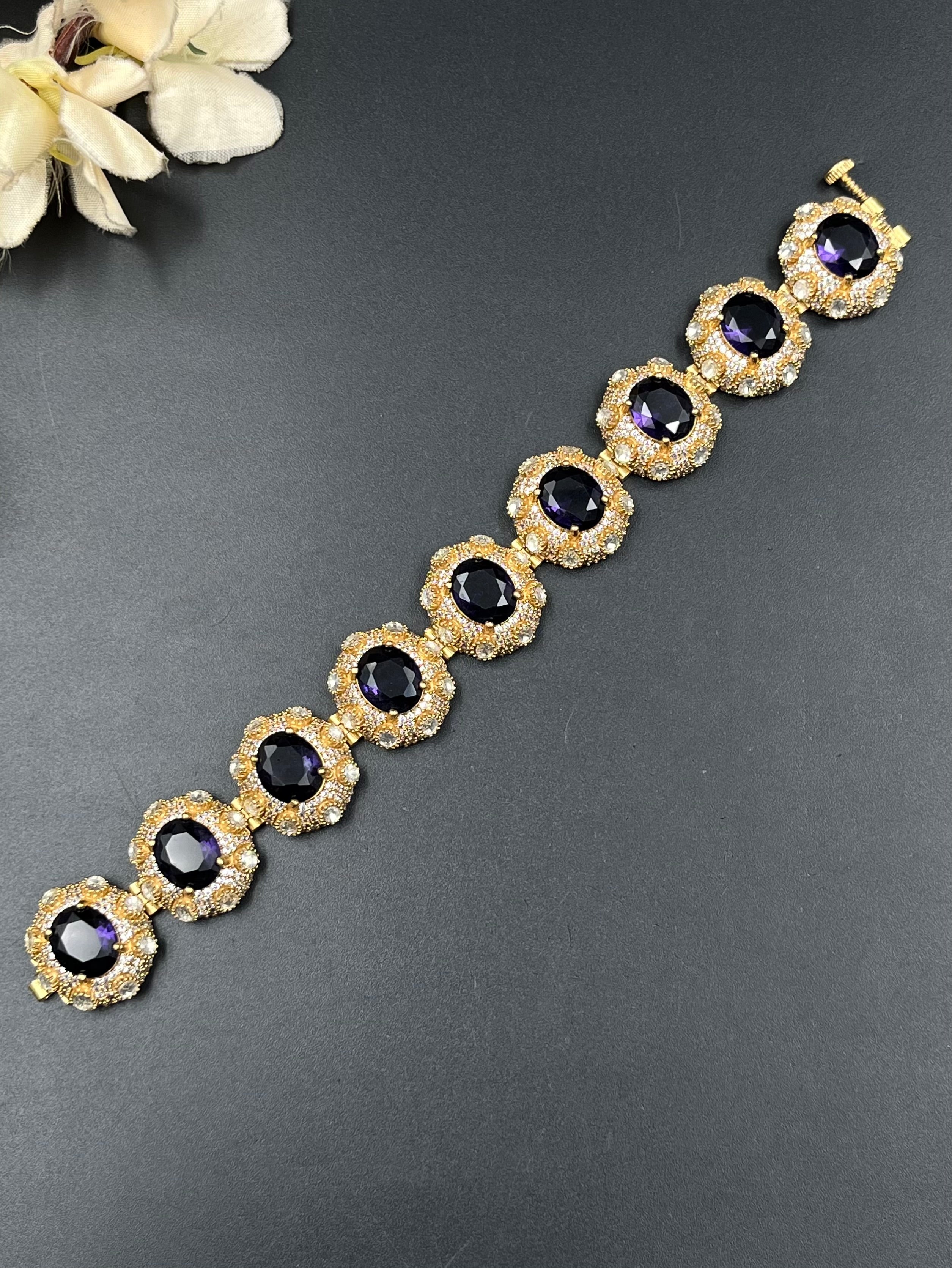 ISYA BRACELET