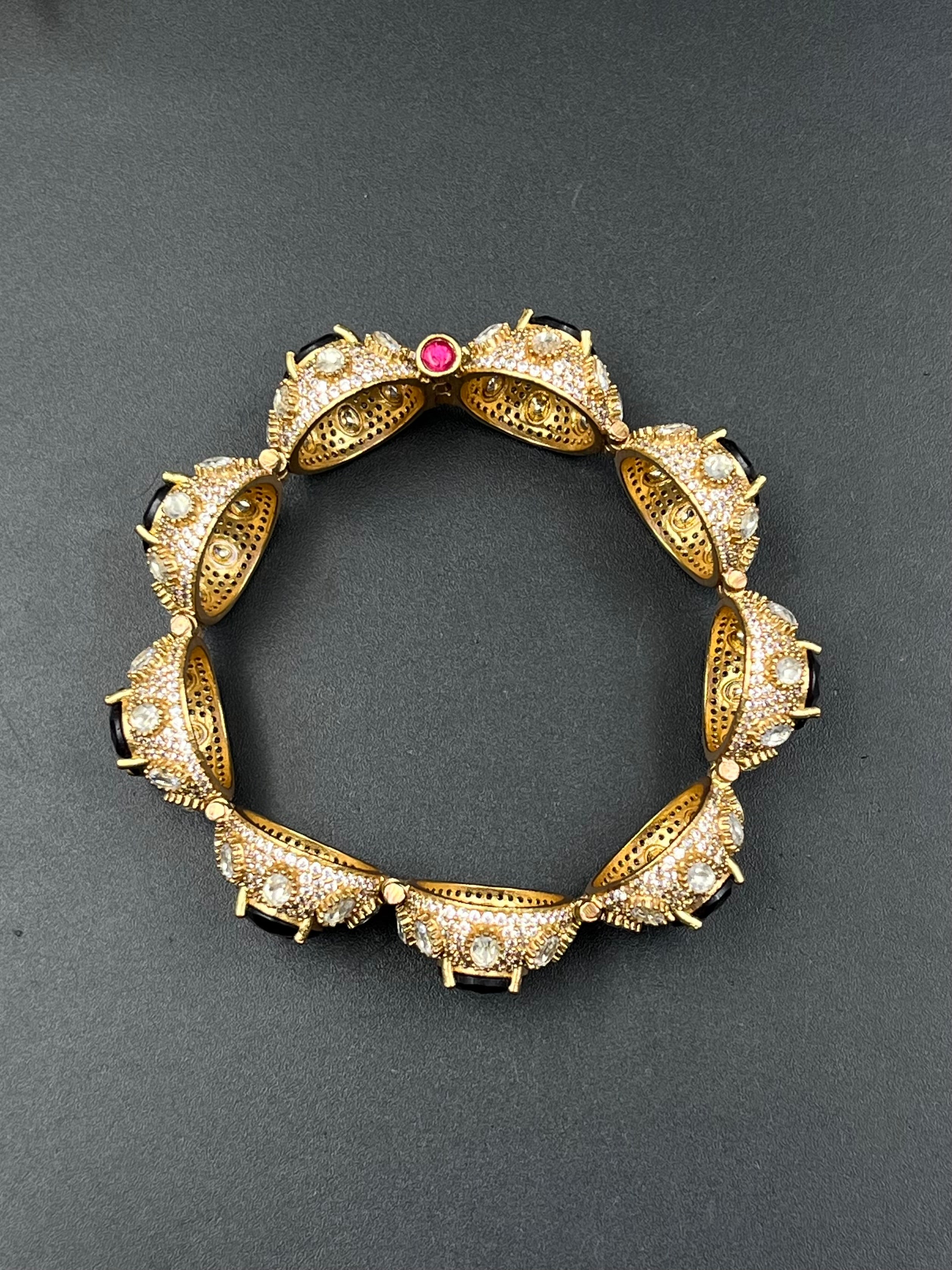 ISYA BRACELET