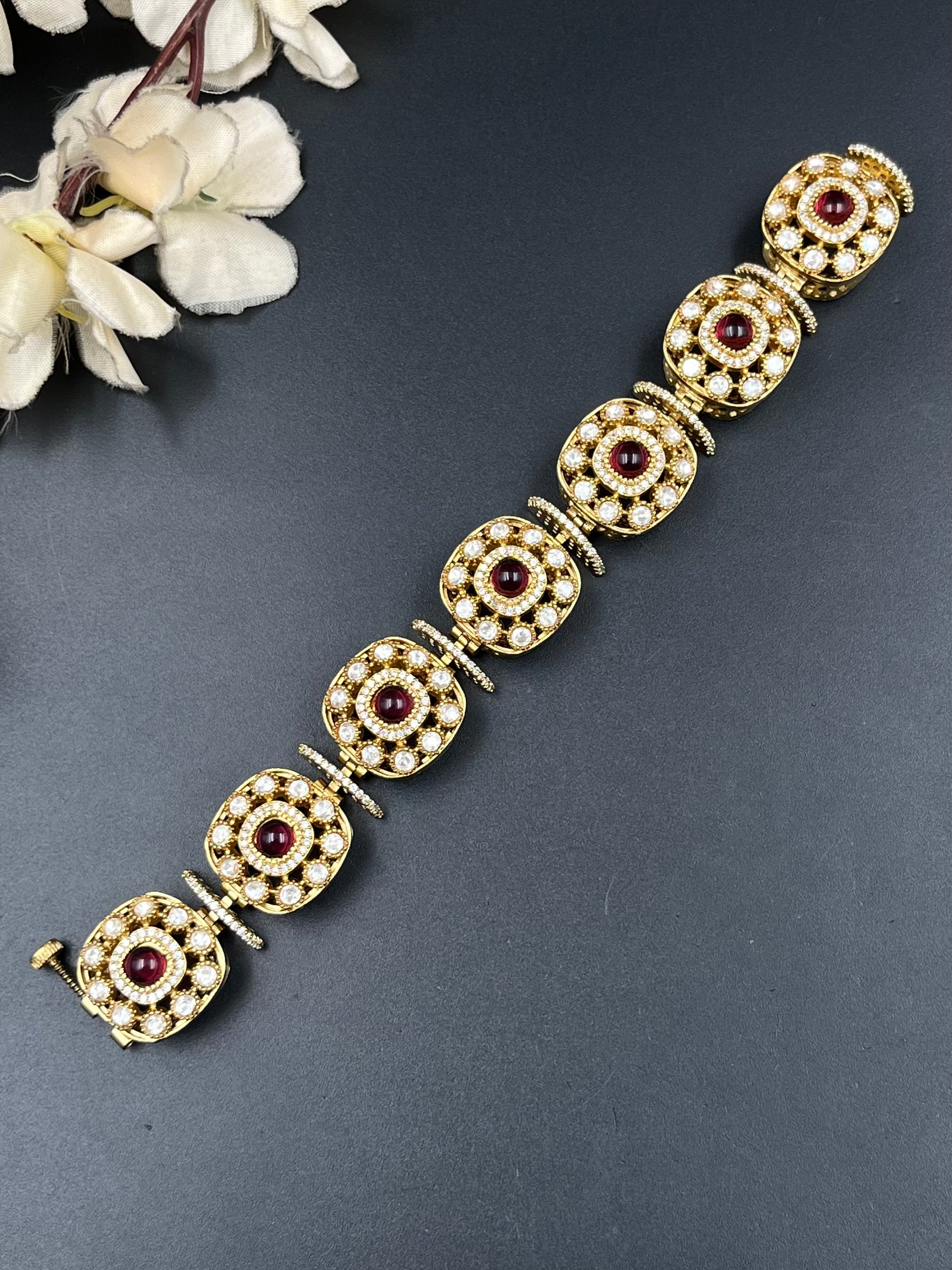 KIYANA BRACELET