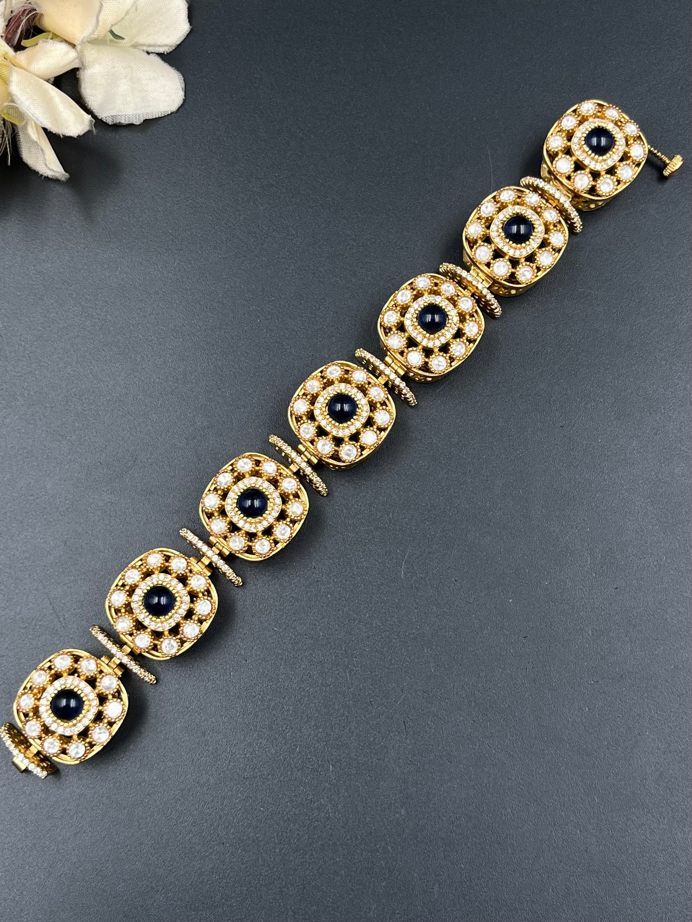KIYANA BRACELET