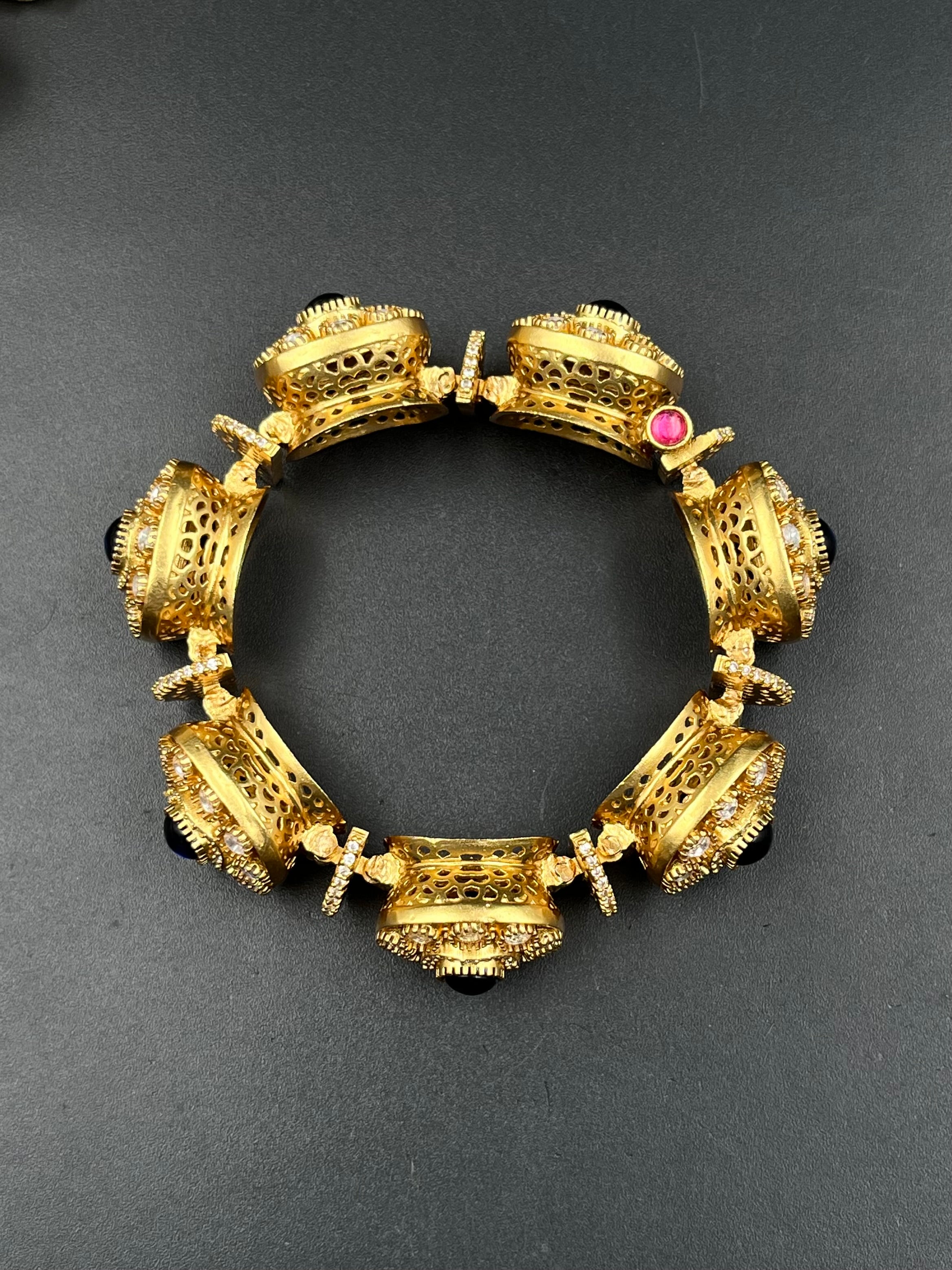 KIYANA BRACELET