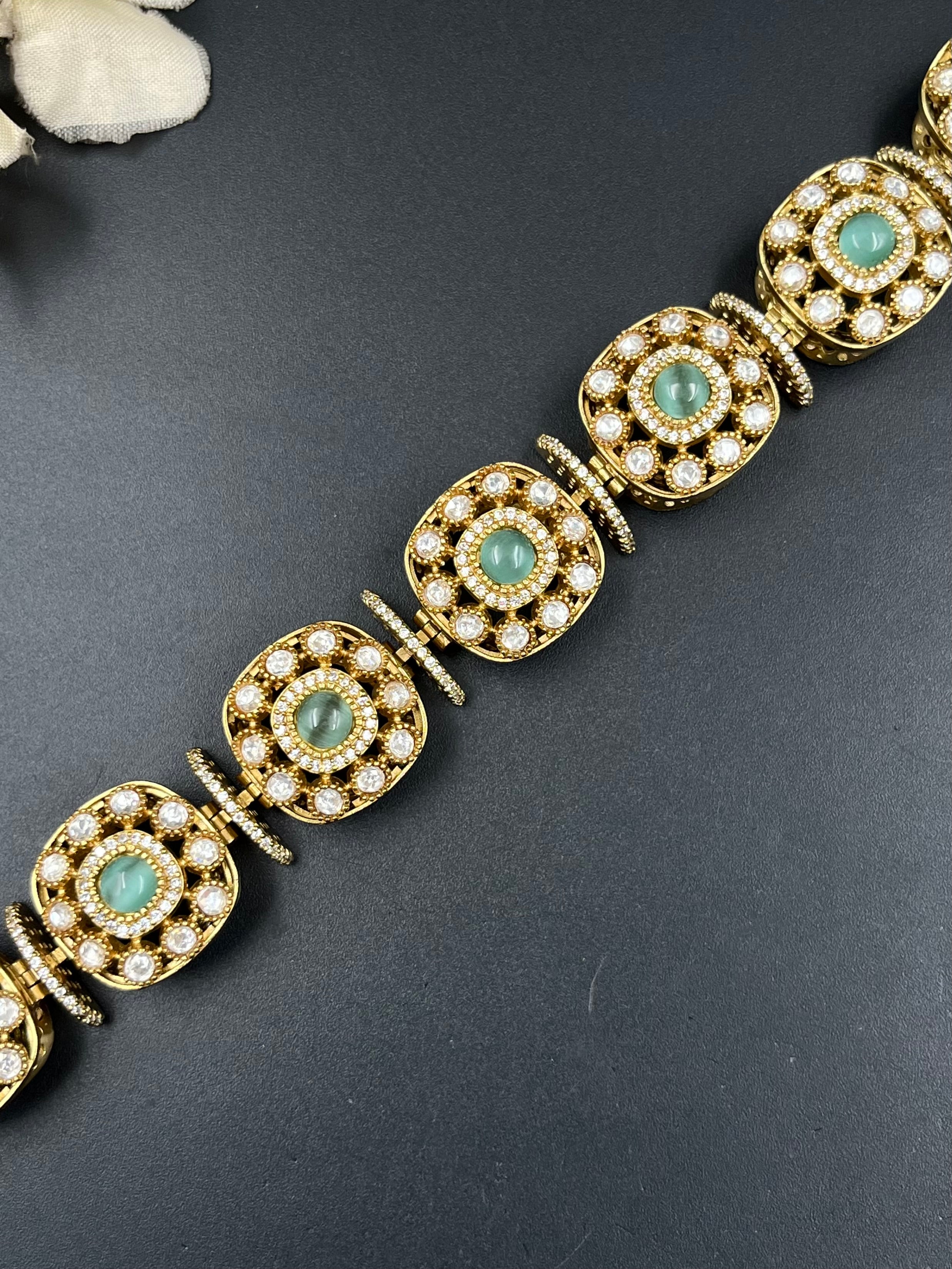 KIYANA BRACELET